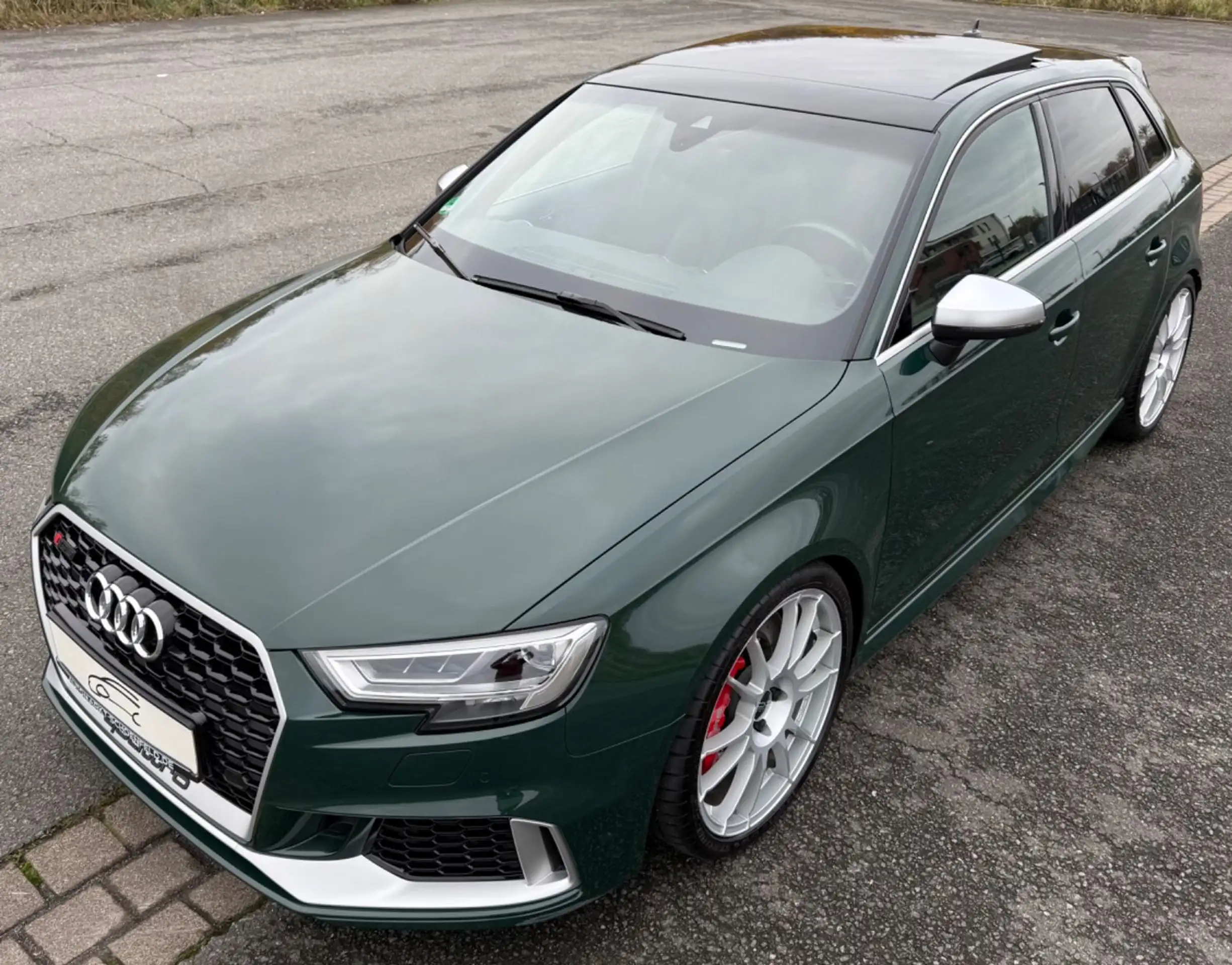 Audi - RS3