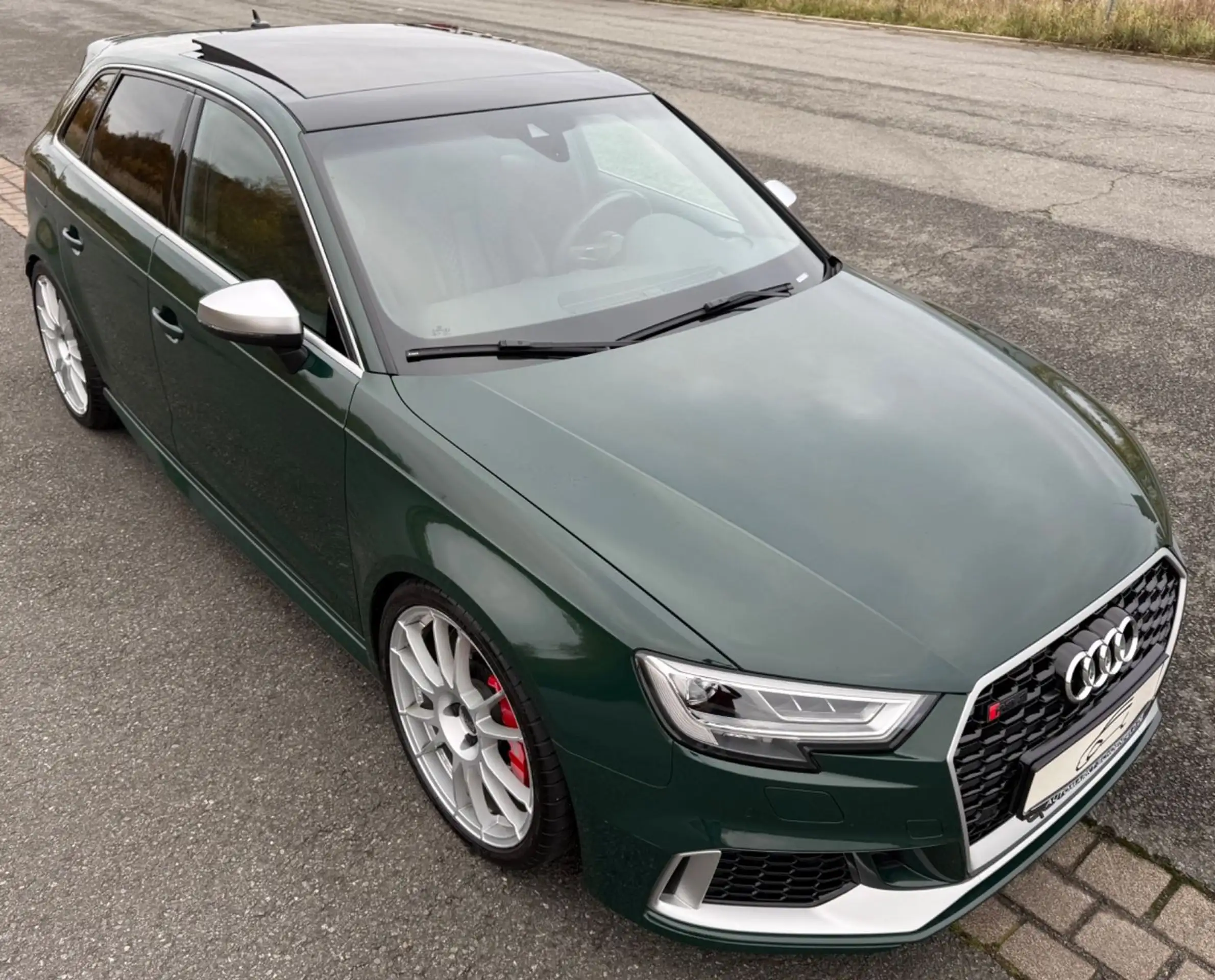 Audi - RS3