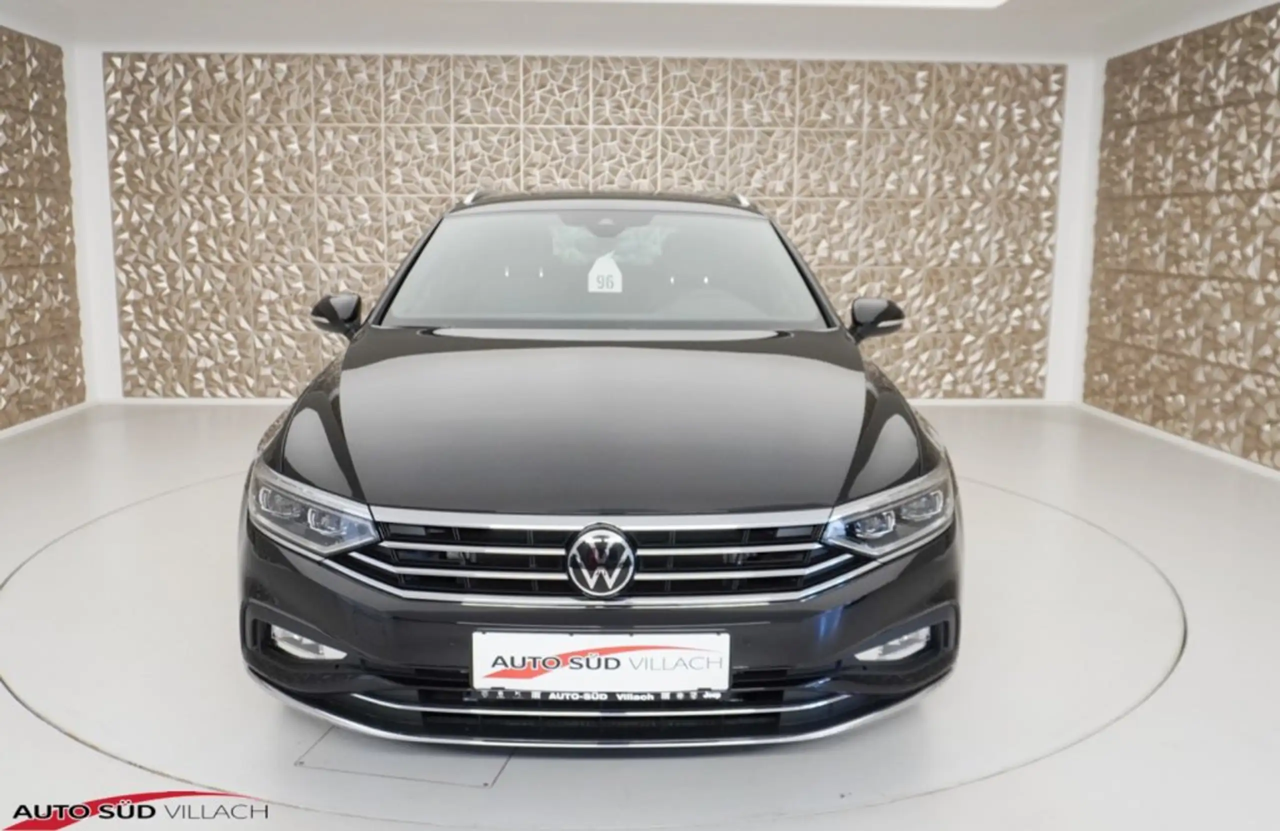 Volkswagen - Passat Variant