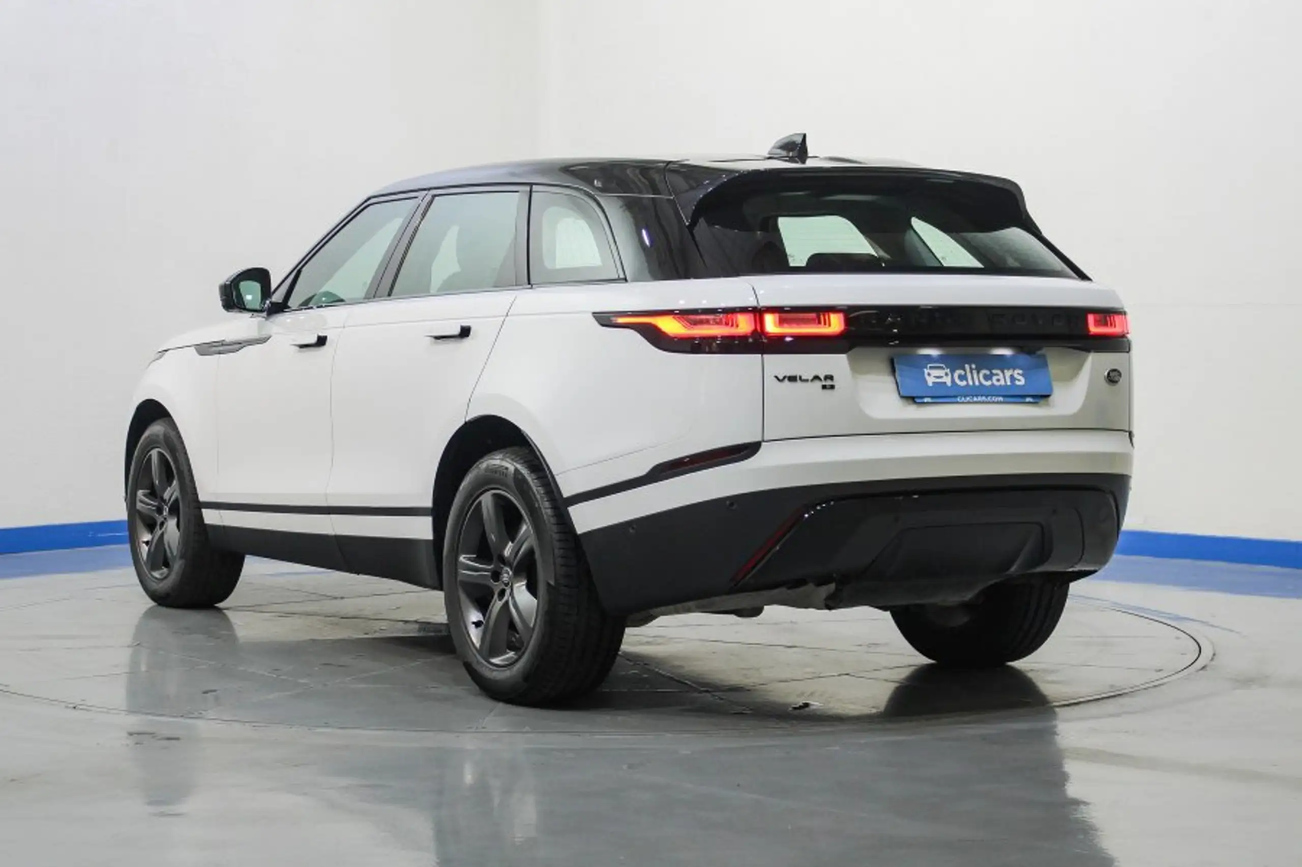 Land Rover - Range Rover Velar