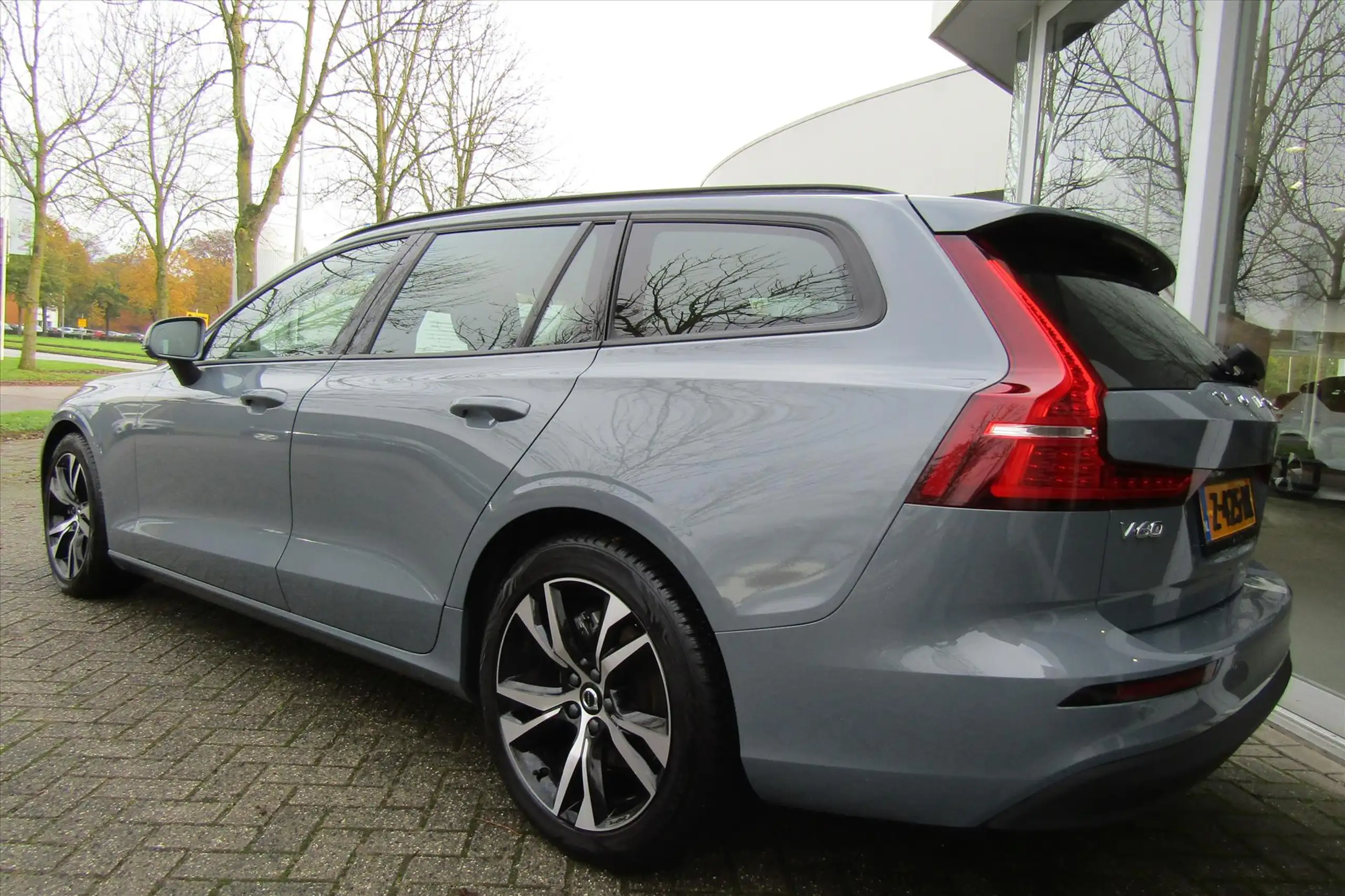 Volvo - V60