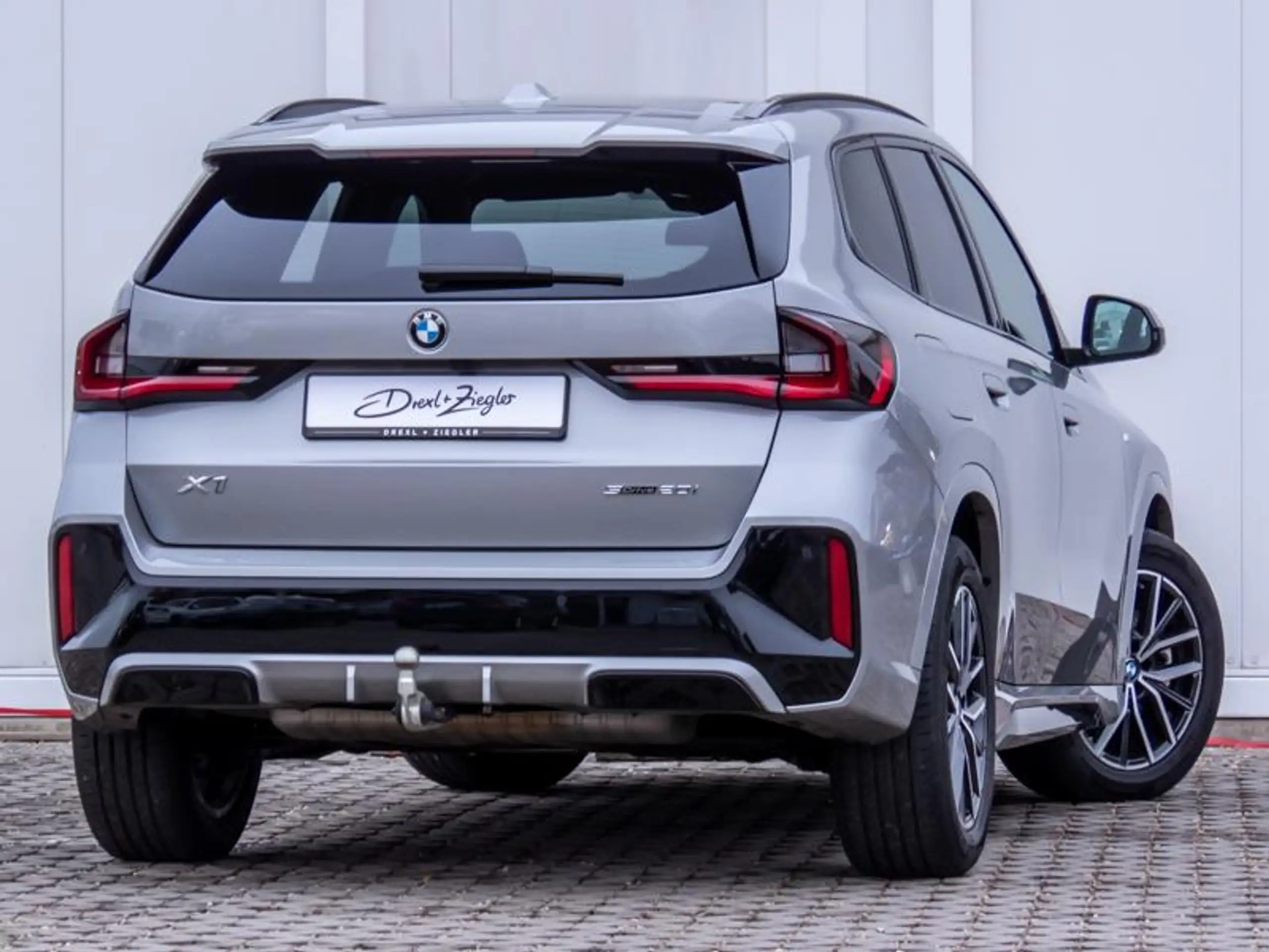 BMW - X1