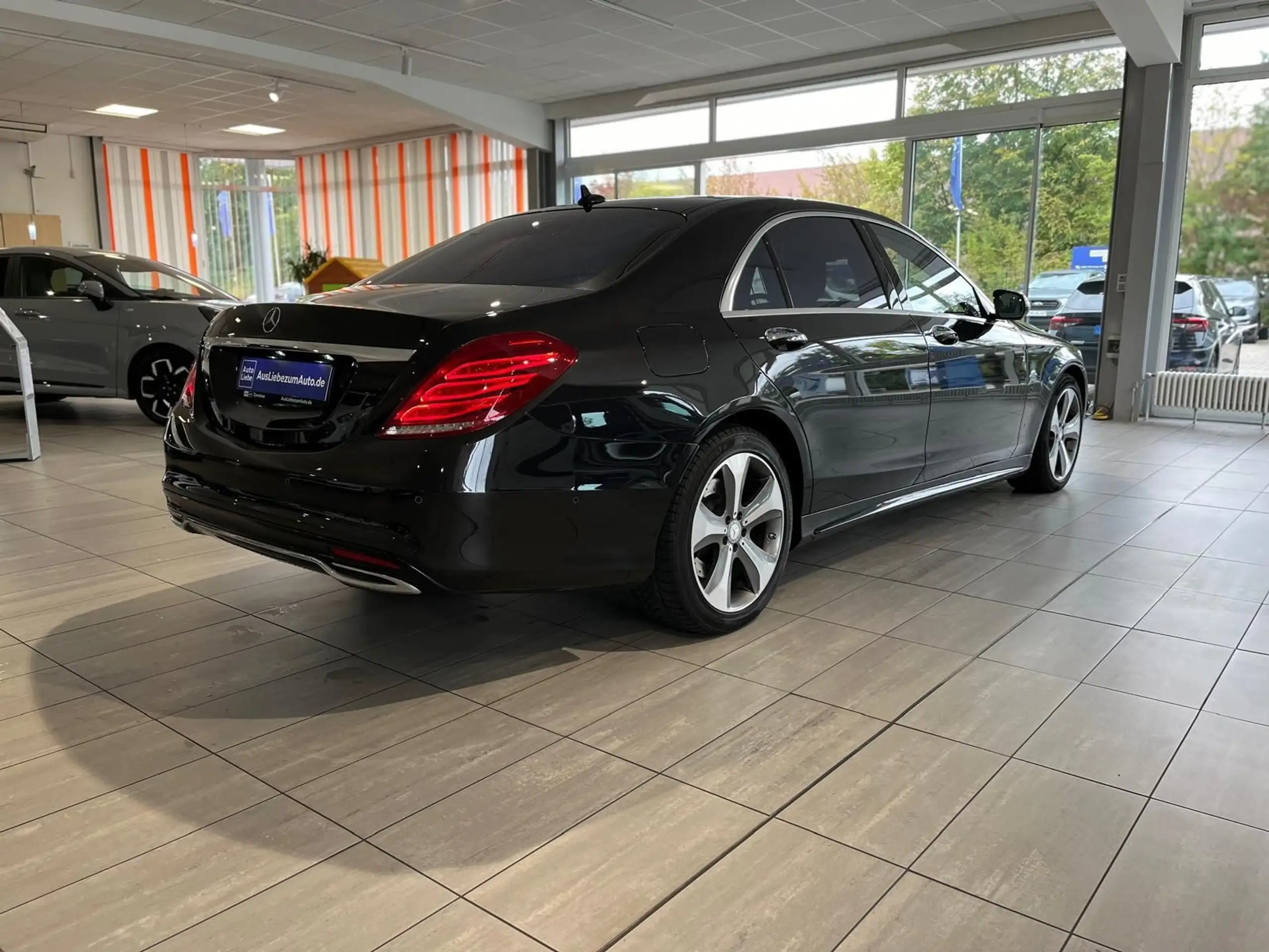 Mercedes-Benz - S 350