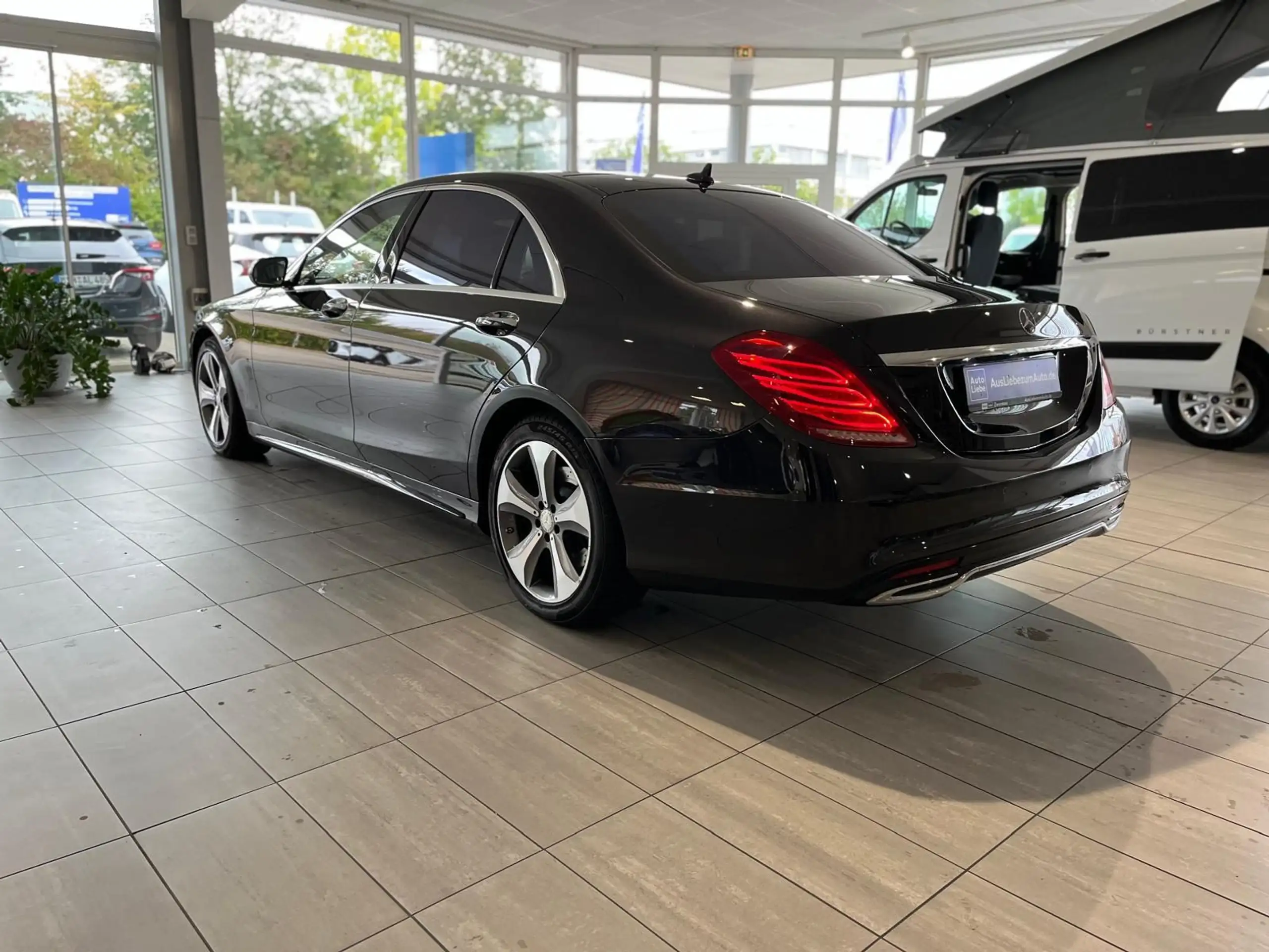 Mercedes-Benz - S 350