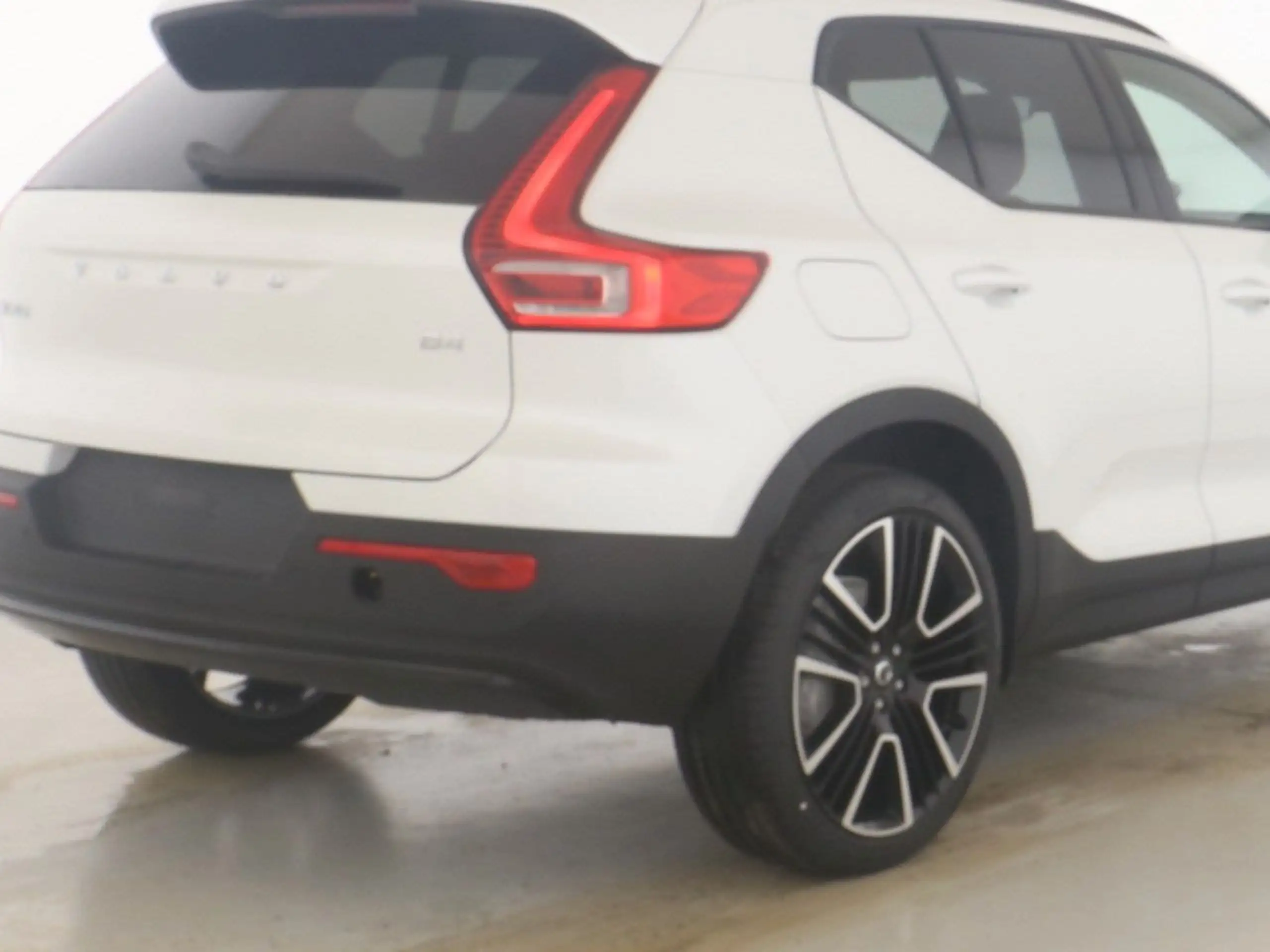 Volvo - XC40