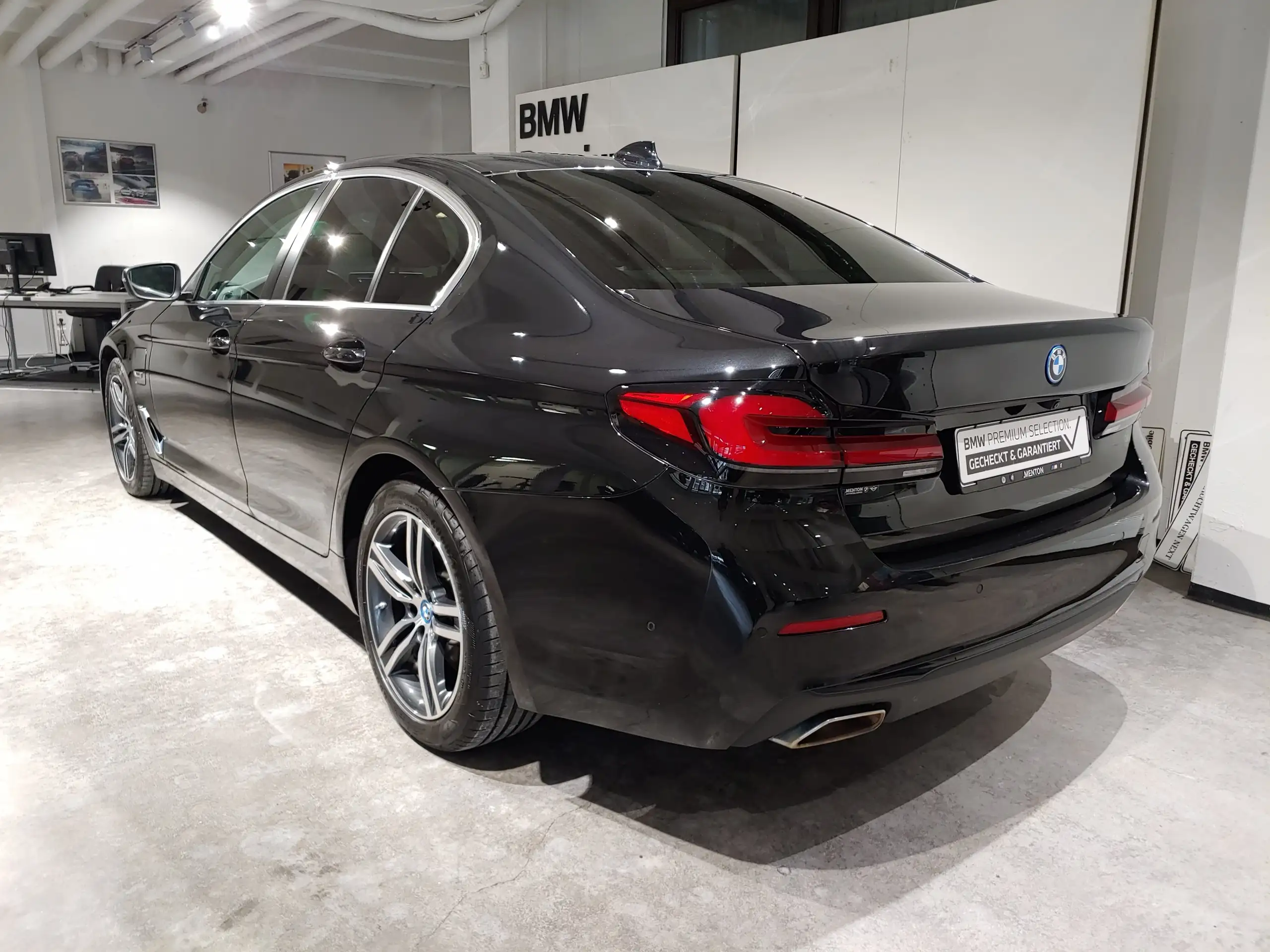 BMW - 545