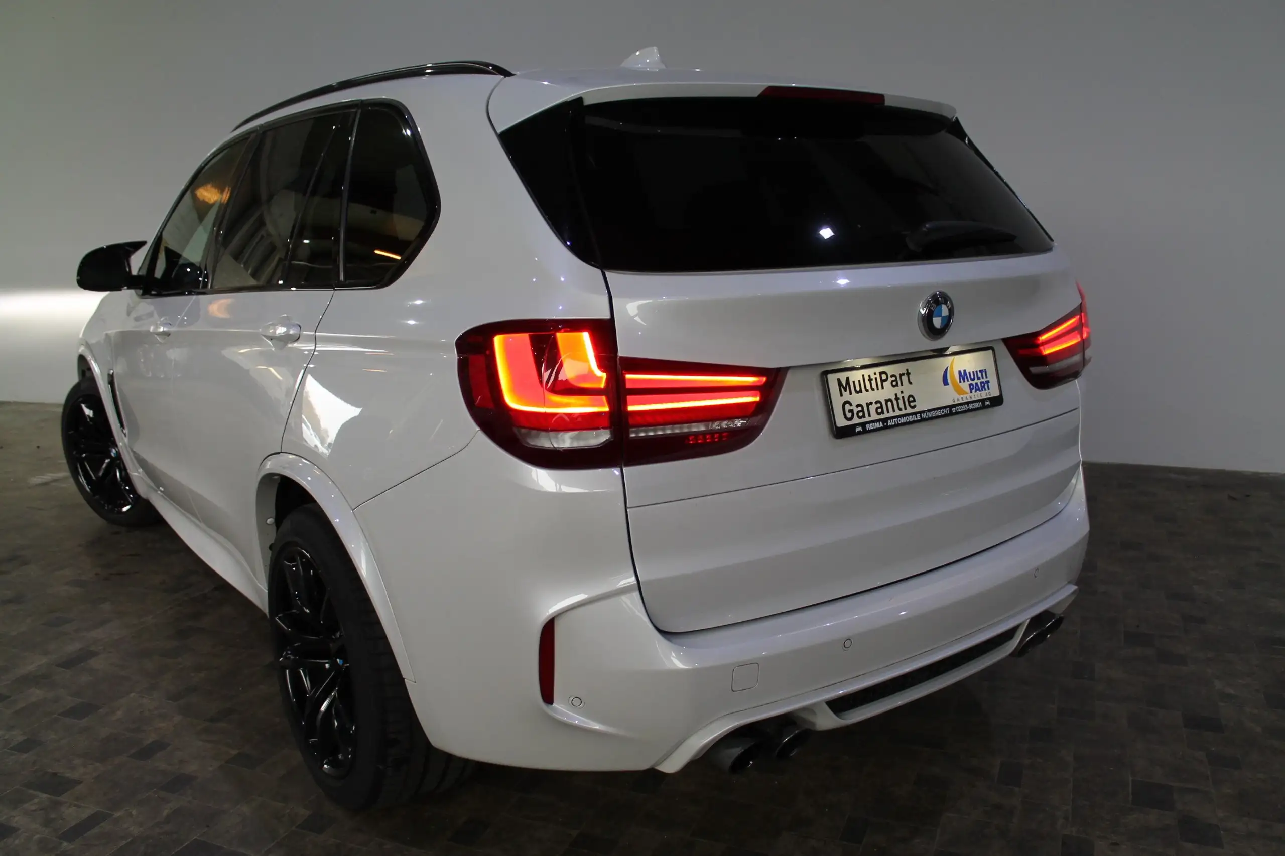 BMW - X5 M