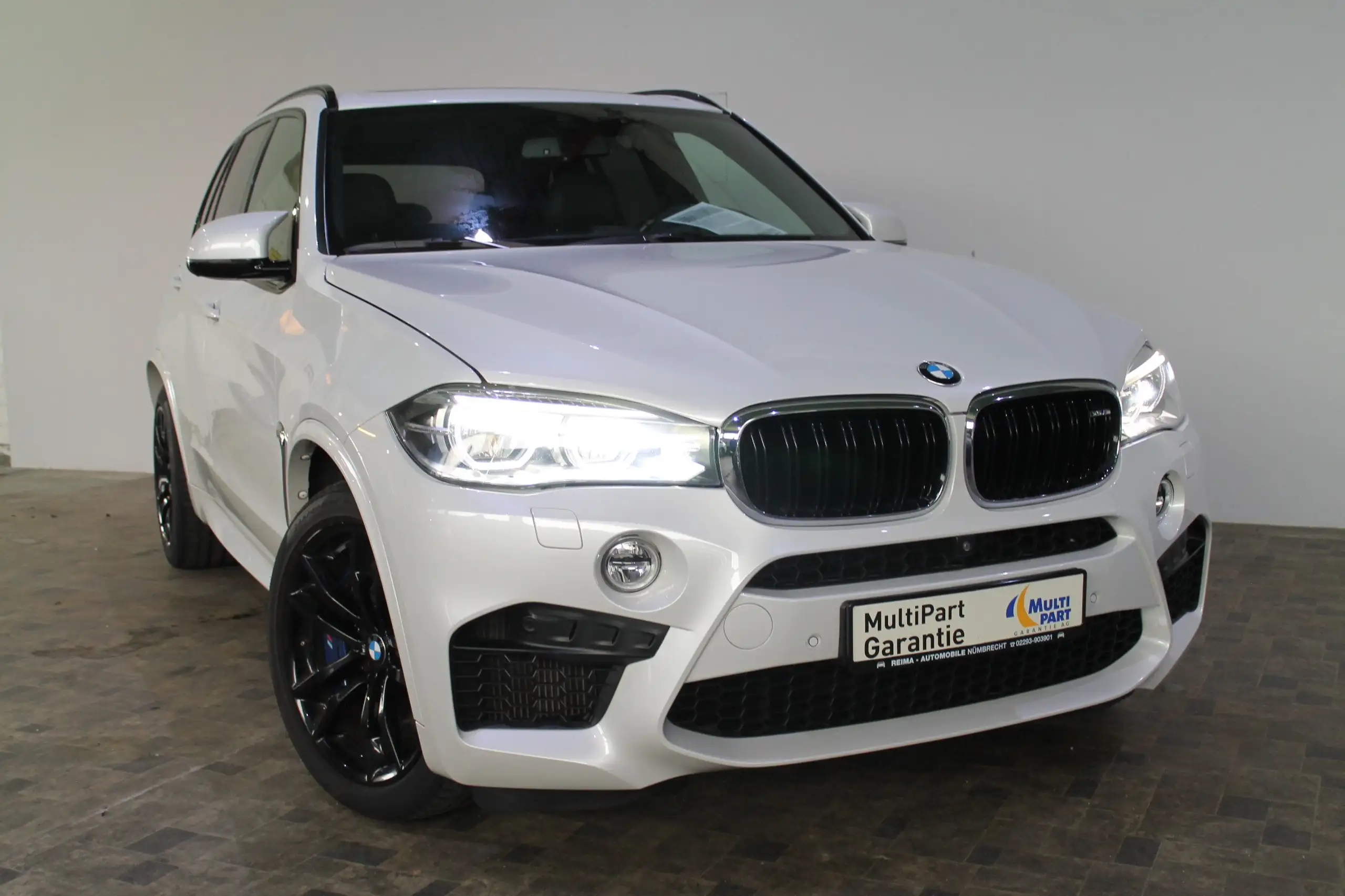 BMW - X5 M