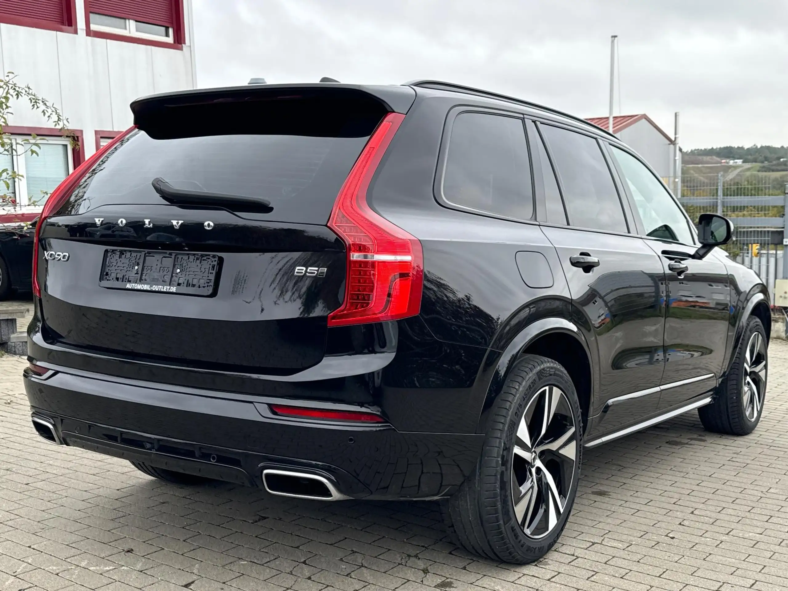 Volvo - XC90