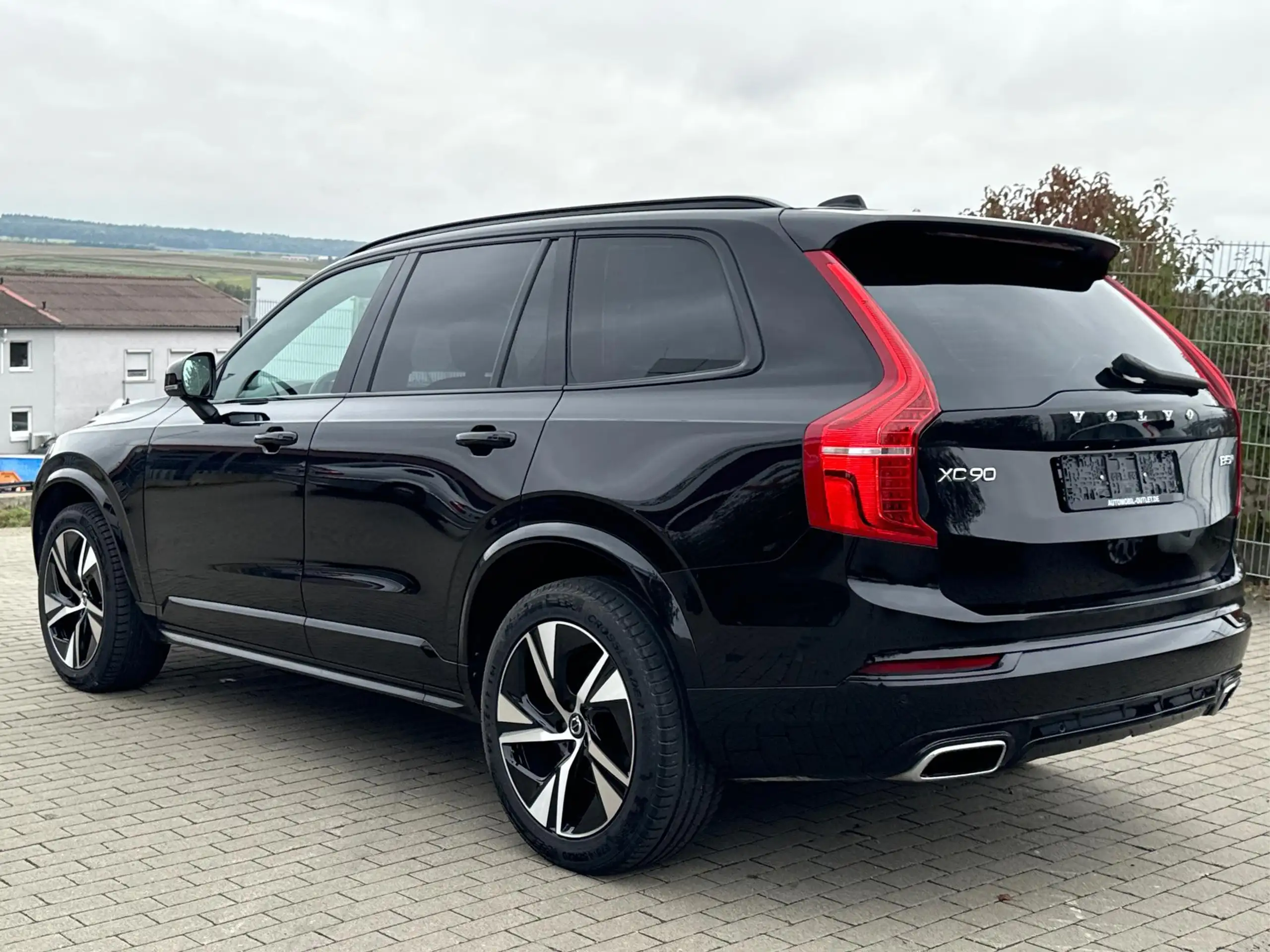 Volvo - XC90