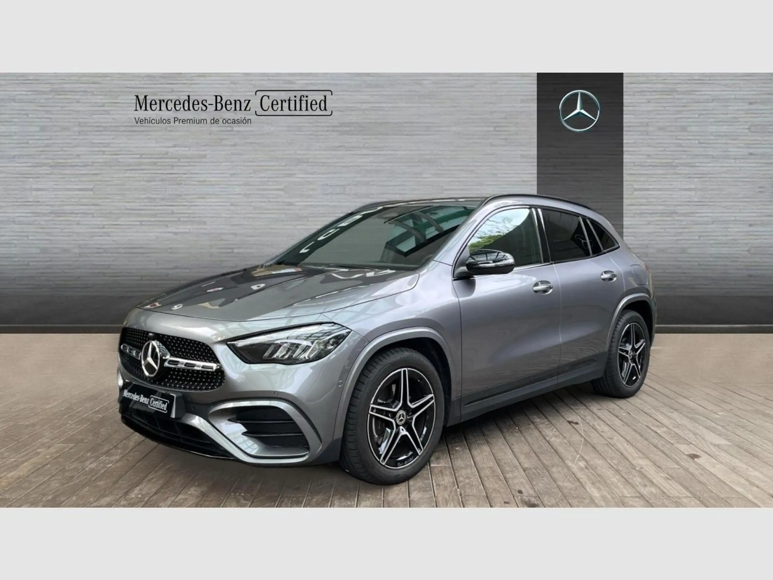 Mercedes-Benz - GLA 200