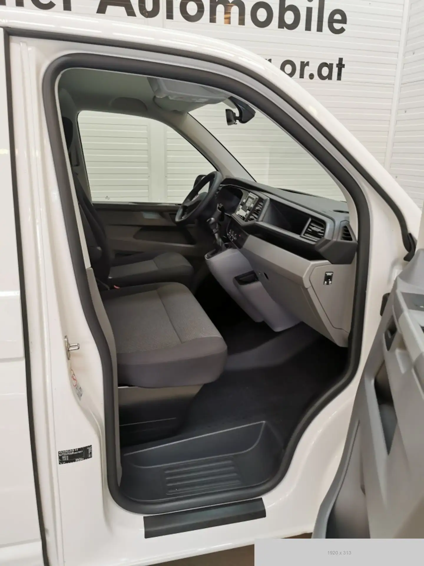 Volkswagen - T6.1 Transporter