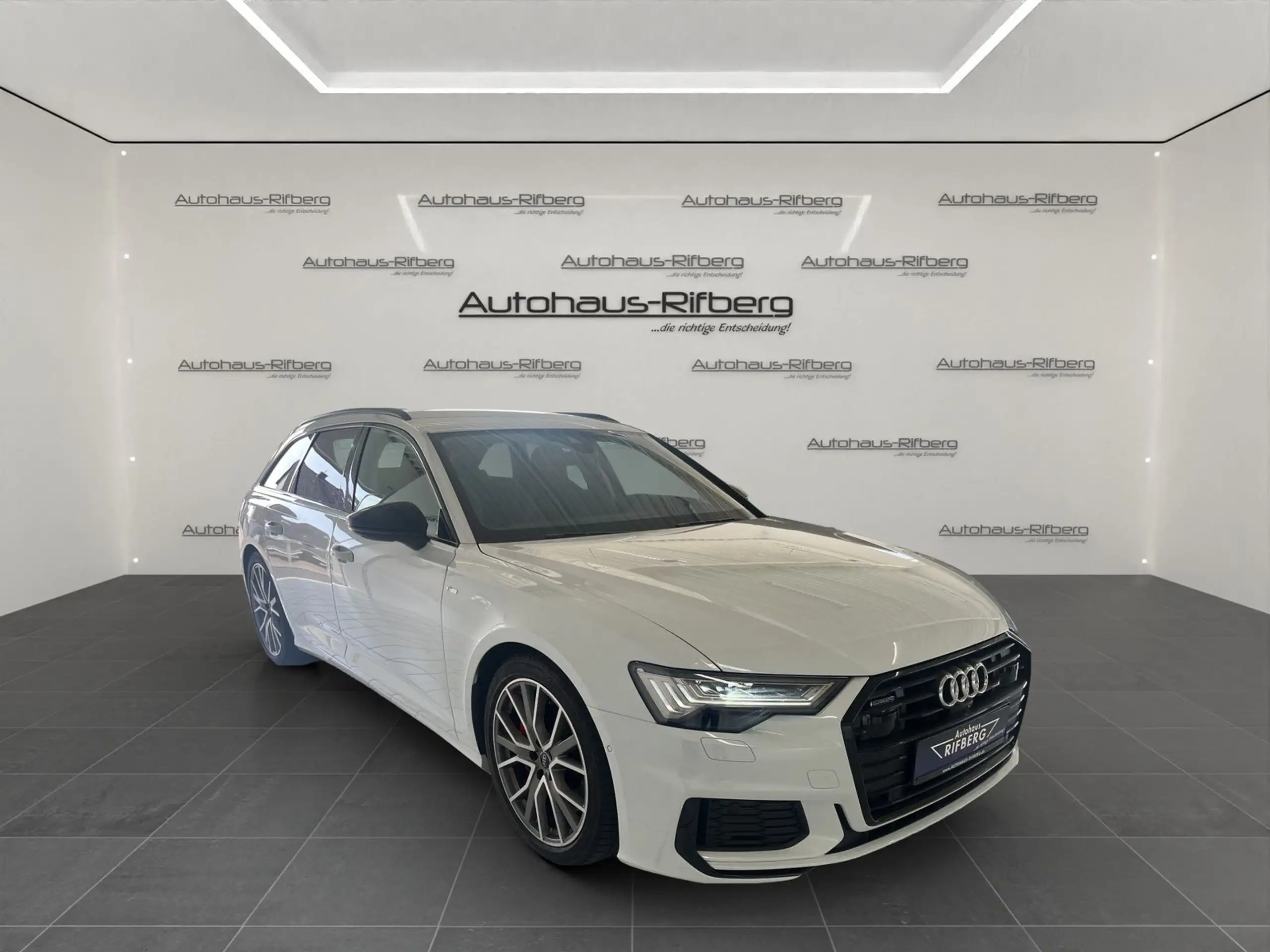 Audi - A6