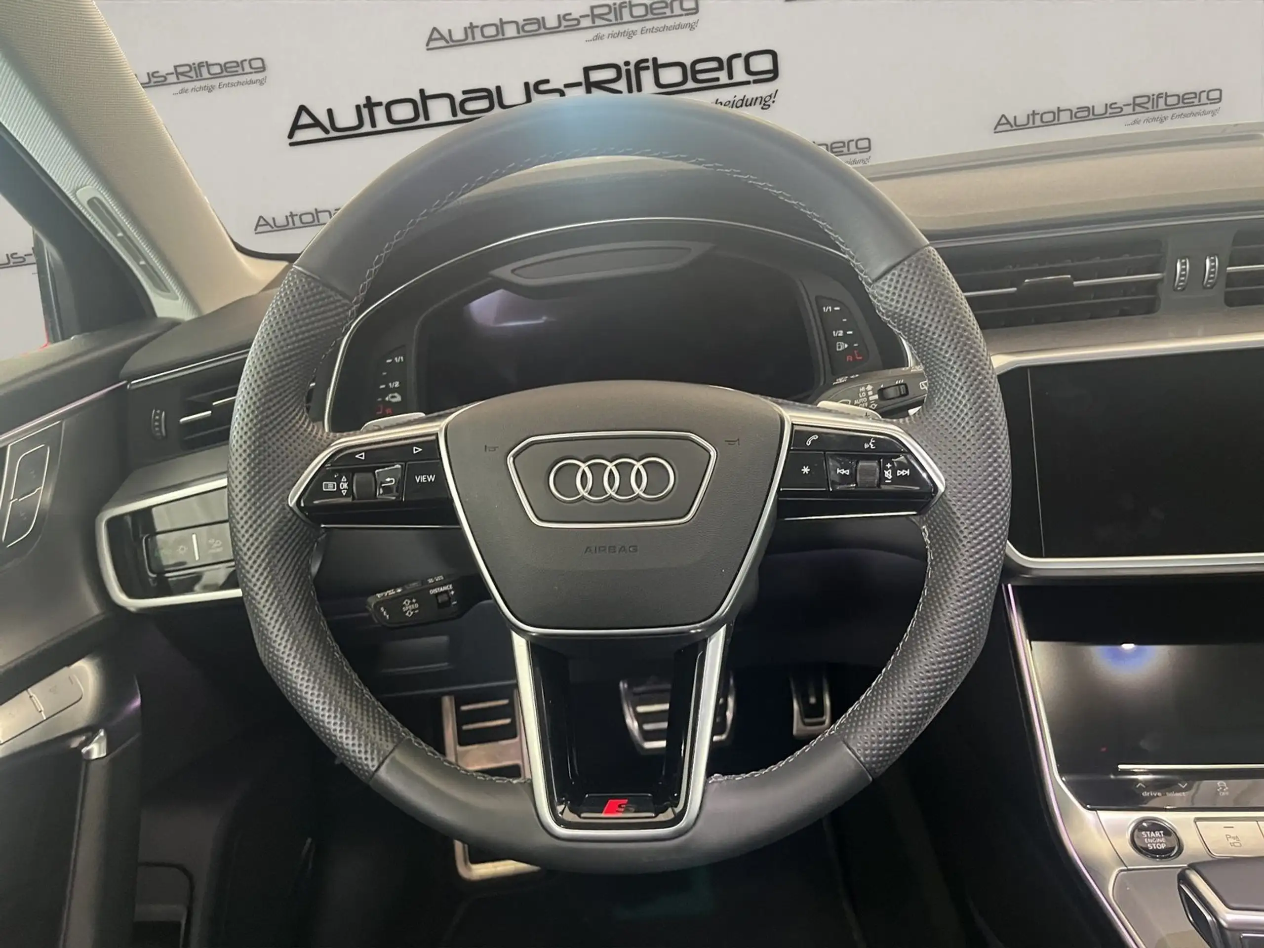 Audi - A6