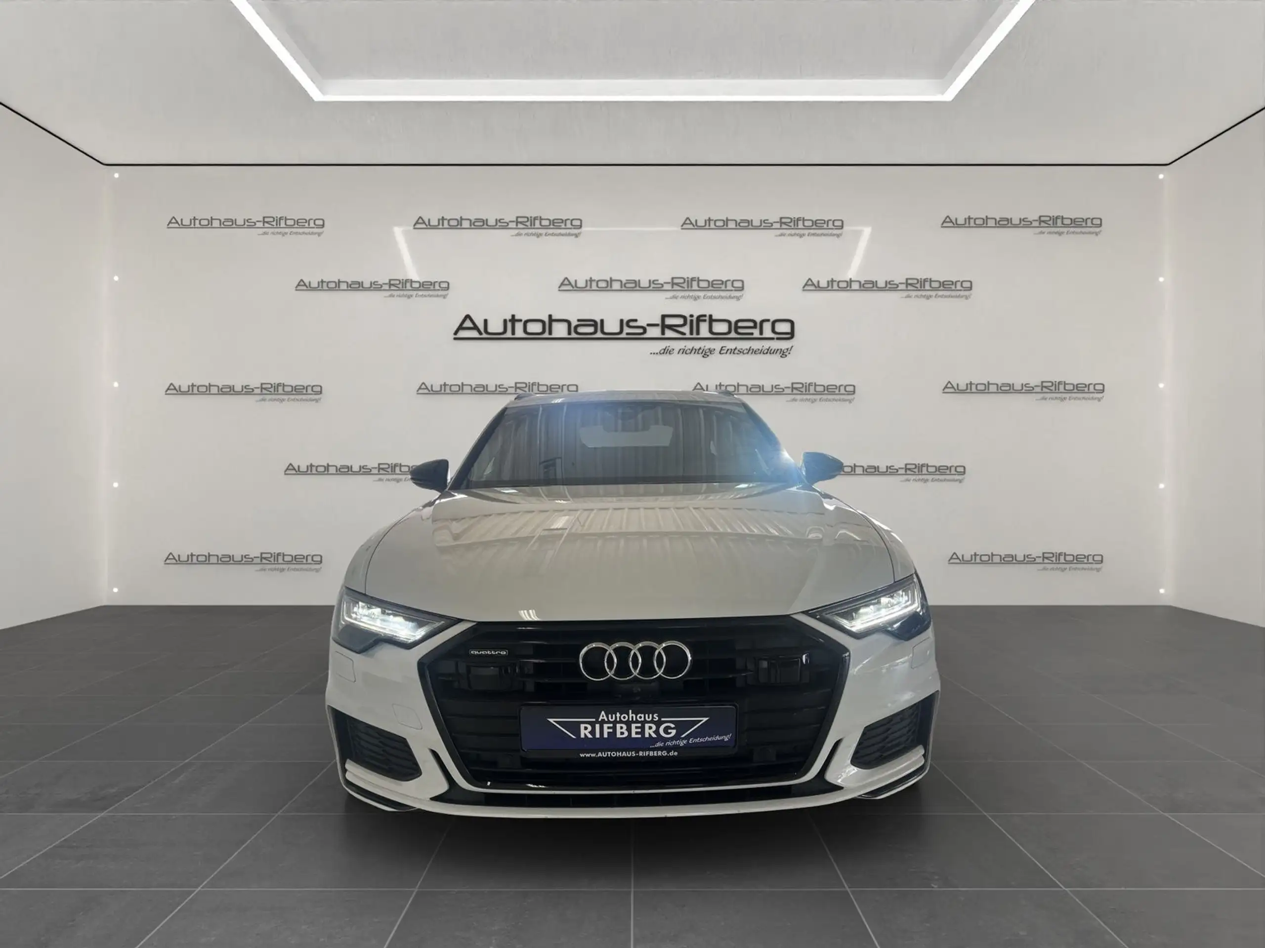 Audi - A6