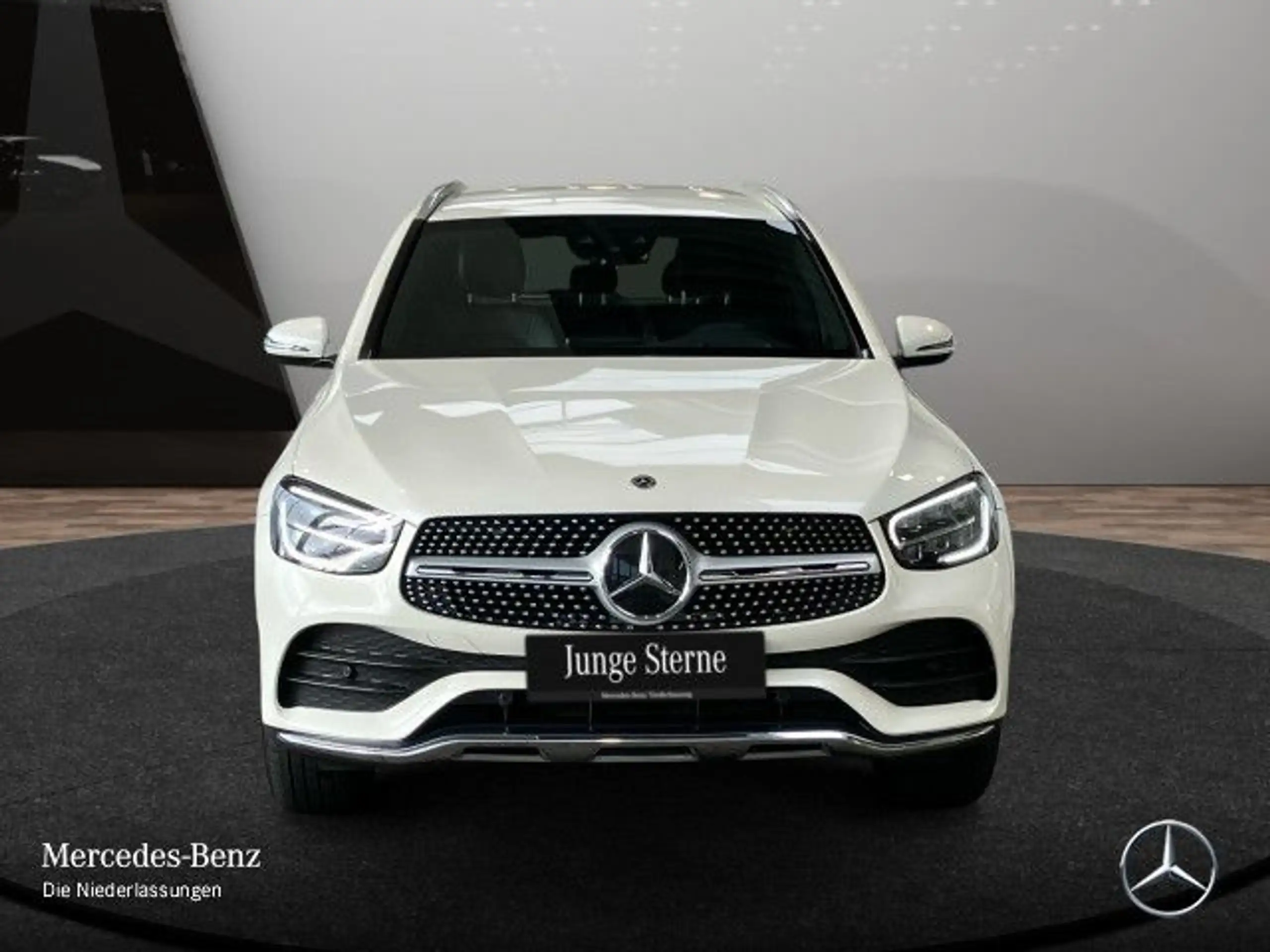 Mercedes-Benz - GLC 300