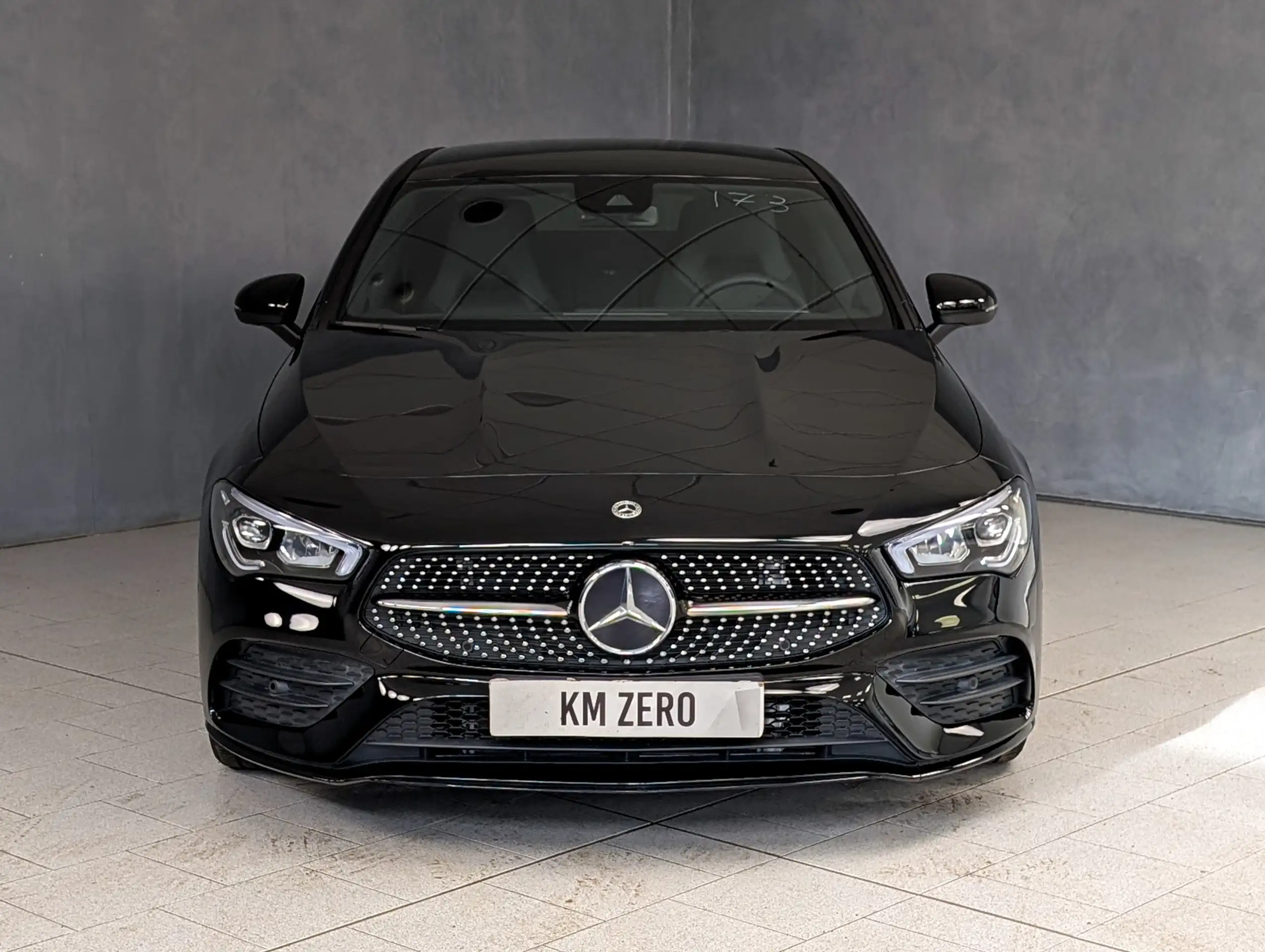 Mercedes-Benz - CLA 180