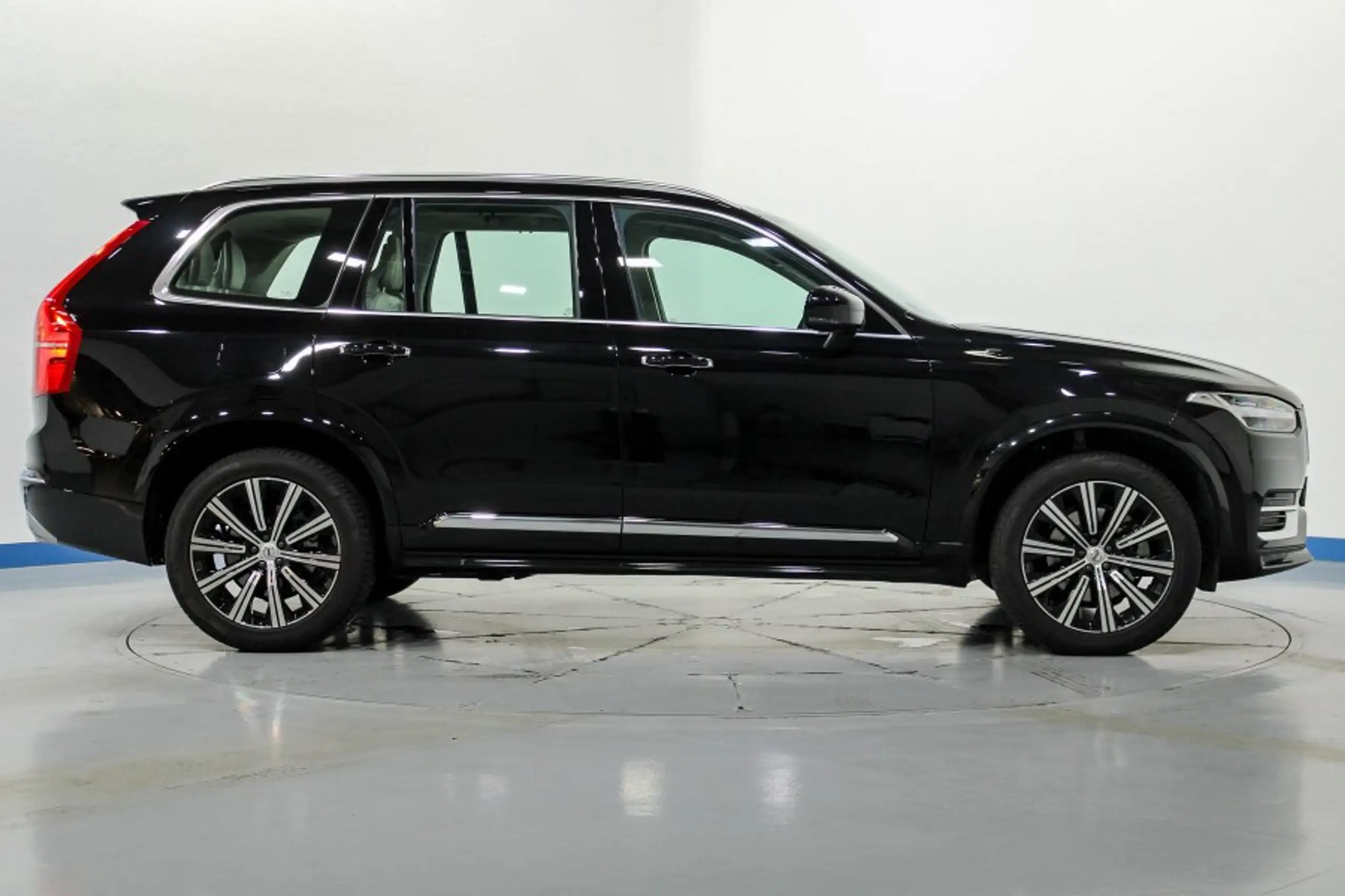 Volvo - XC90