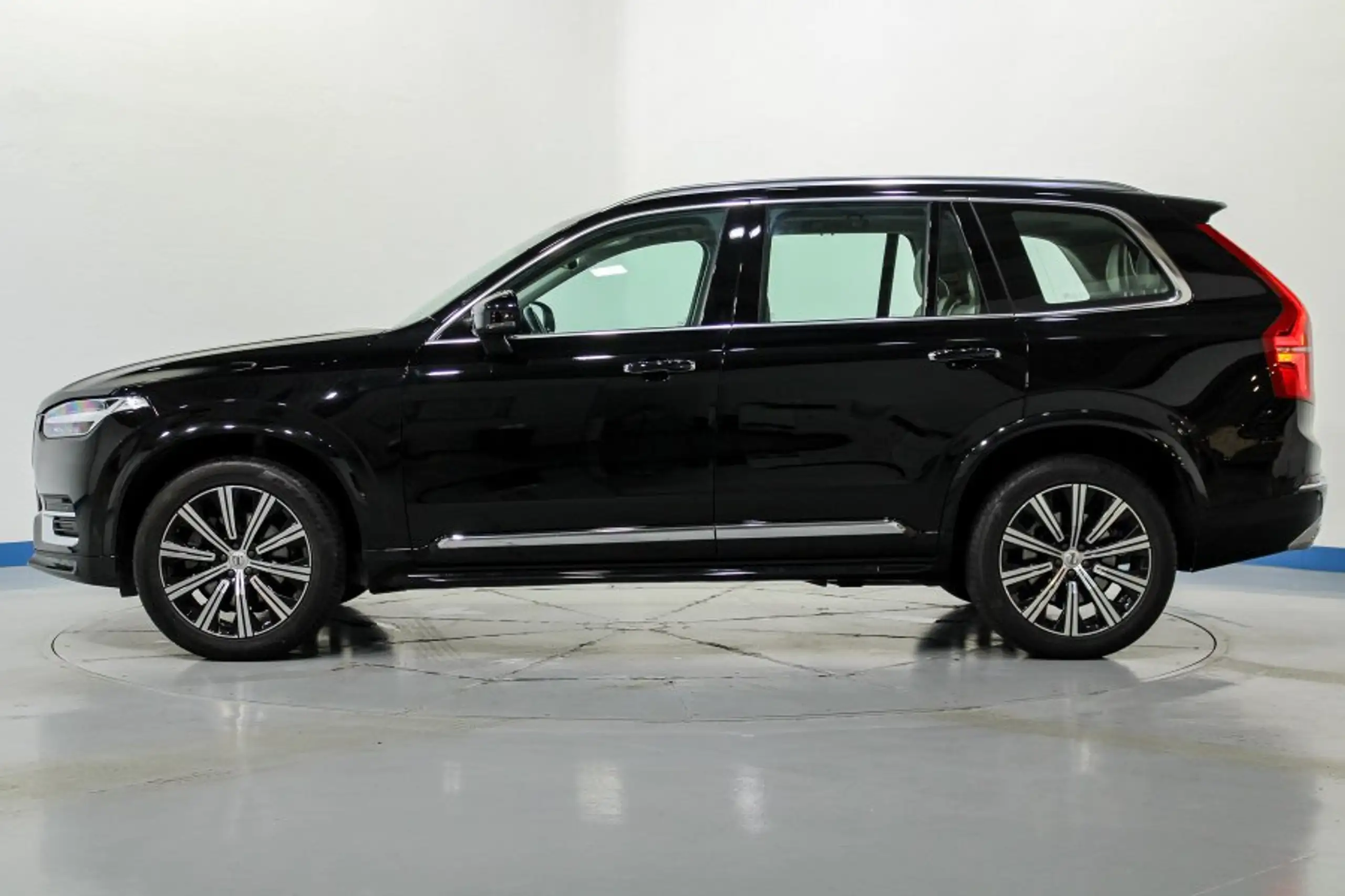 Volvo - XC90