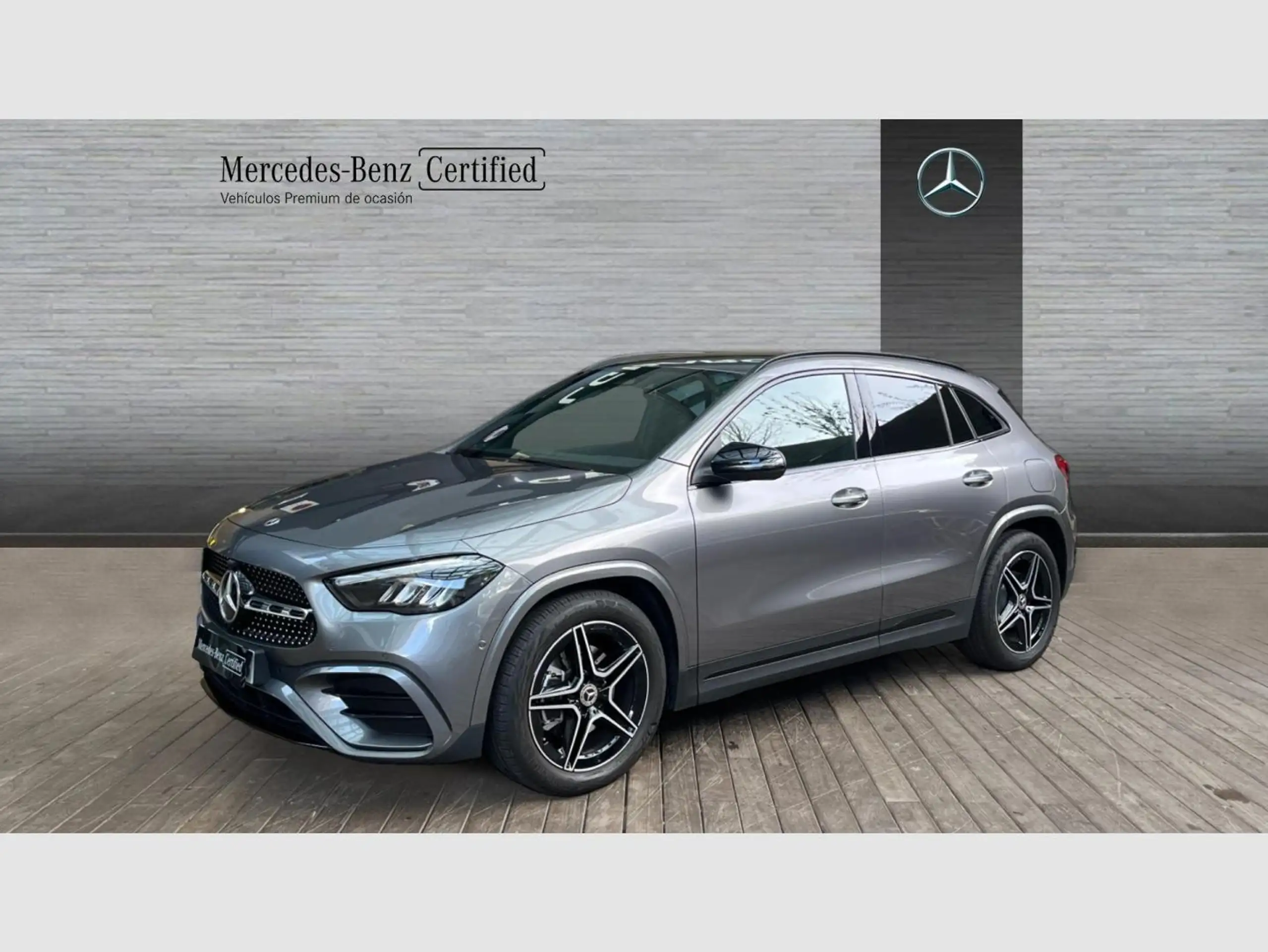 Mercedes-Benz - GLA 200