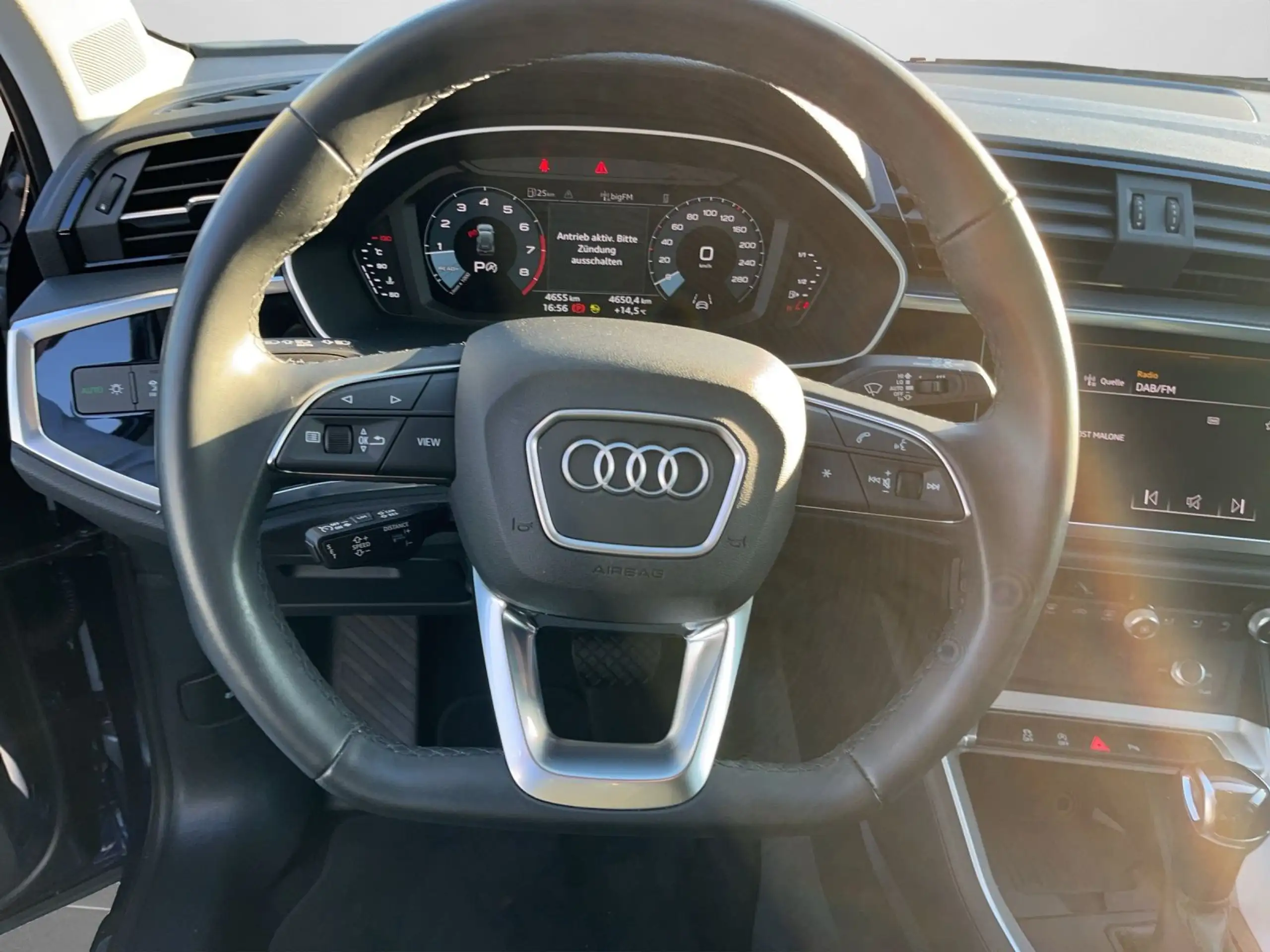 Audi - Q3