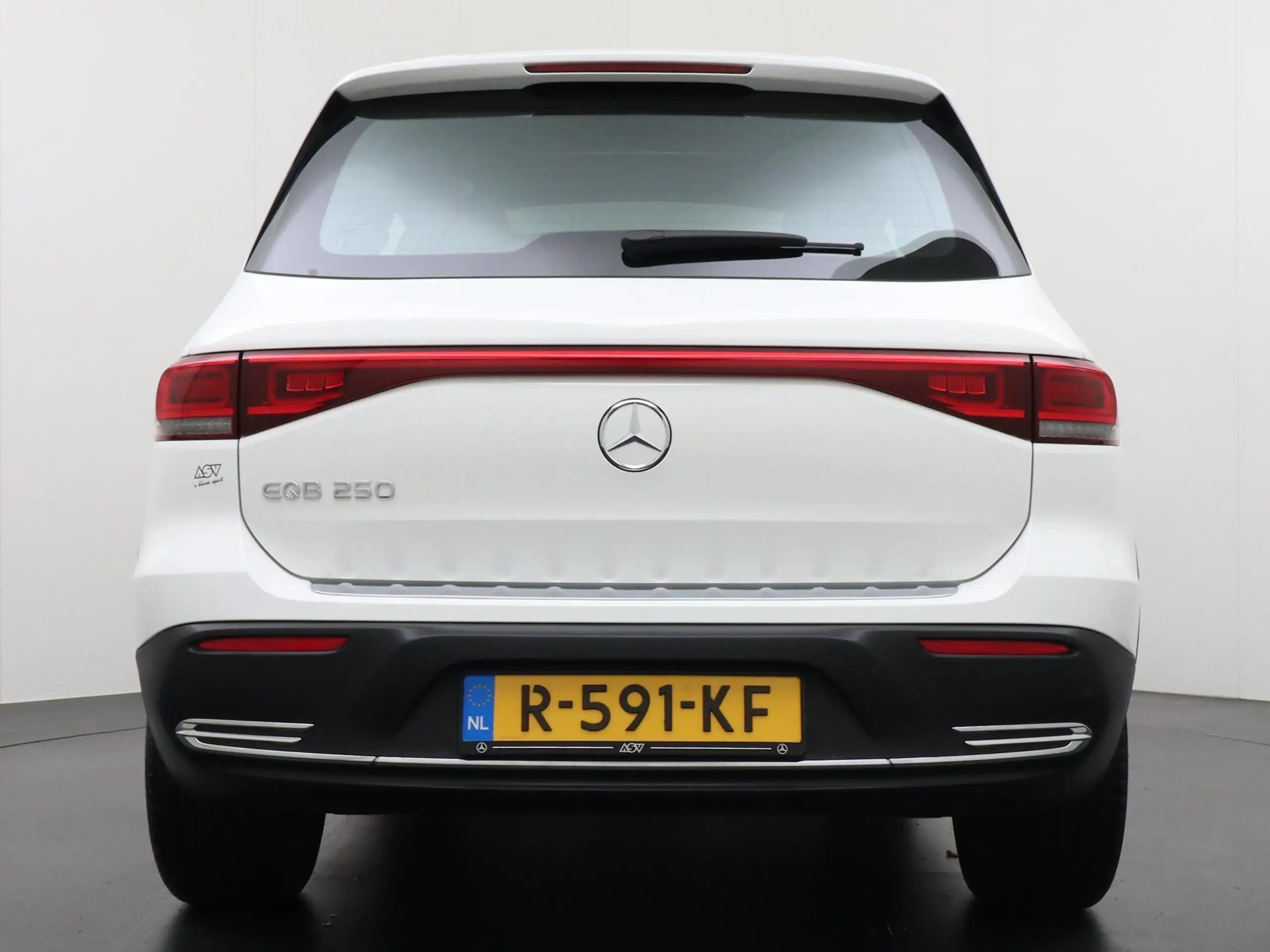 Mercedes-Benz EQB 250 2022