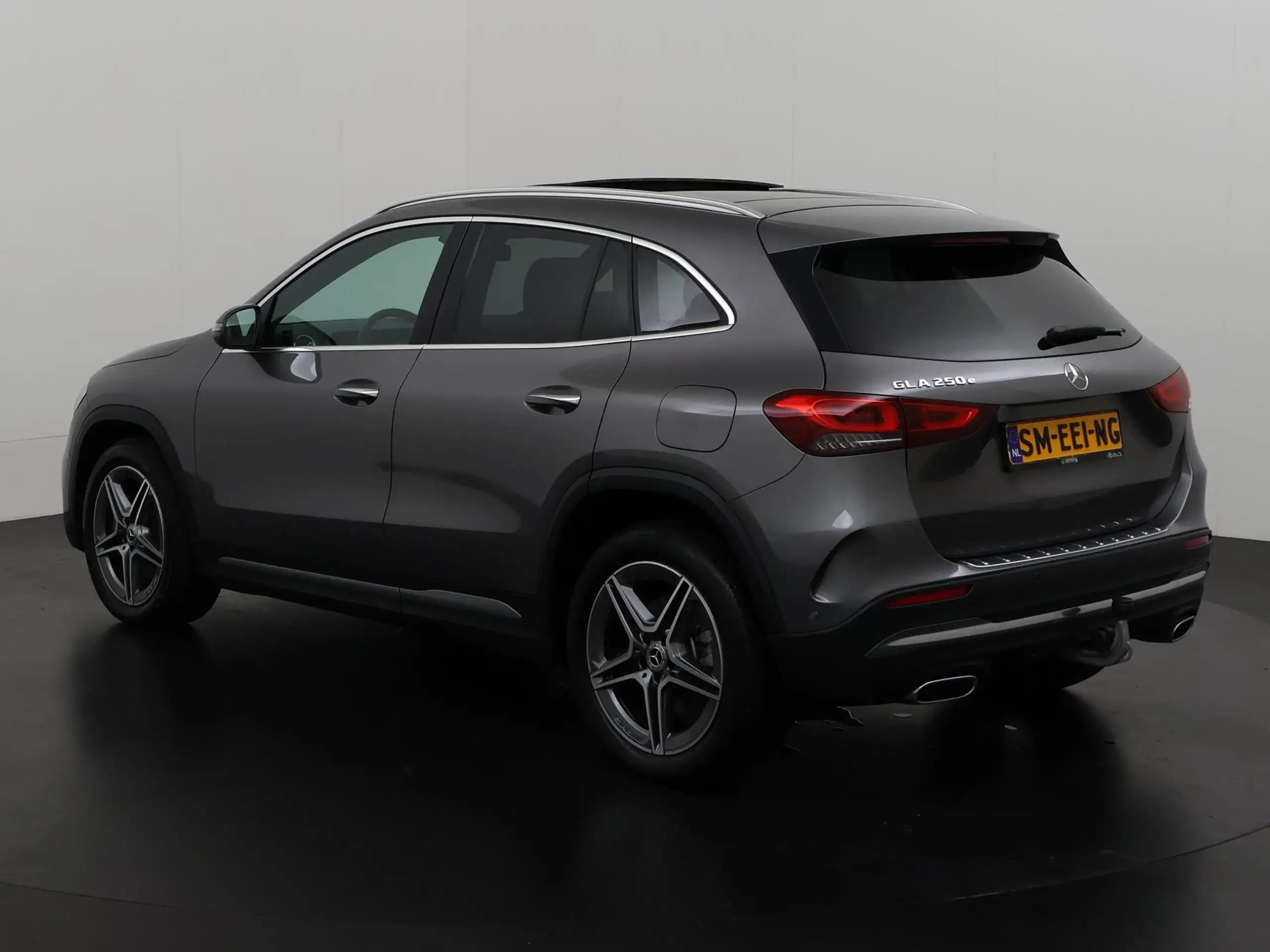 Mercedes-Benz - GLA 250