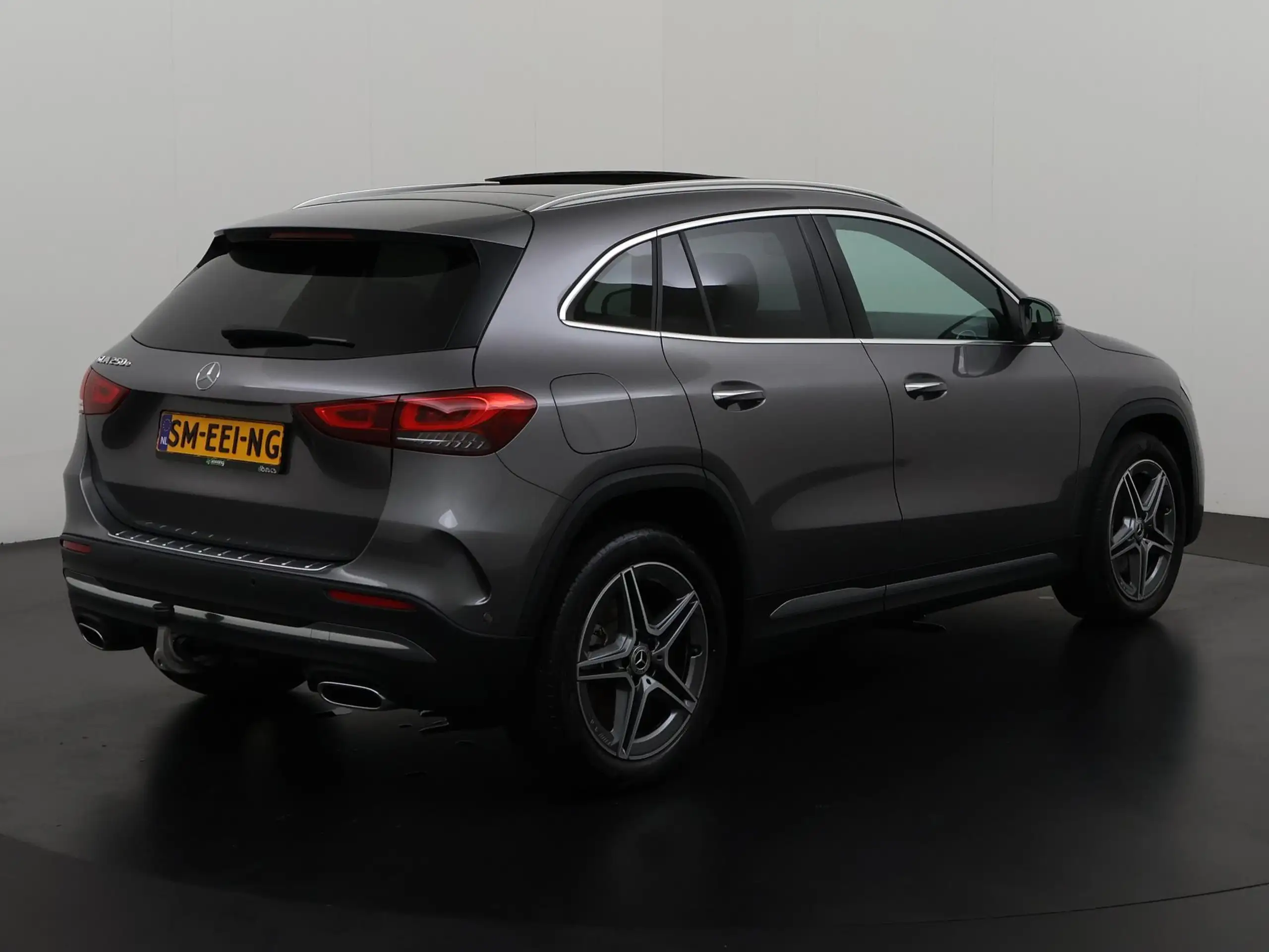 Mercedes-Benz - GLA 250