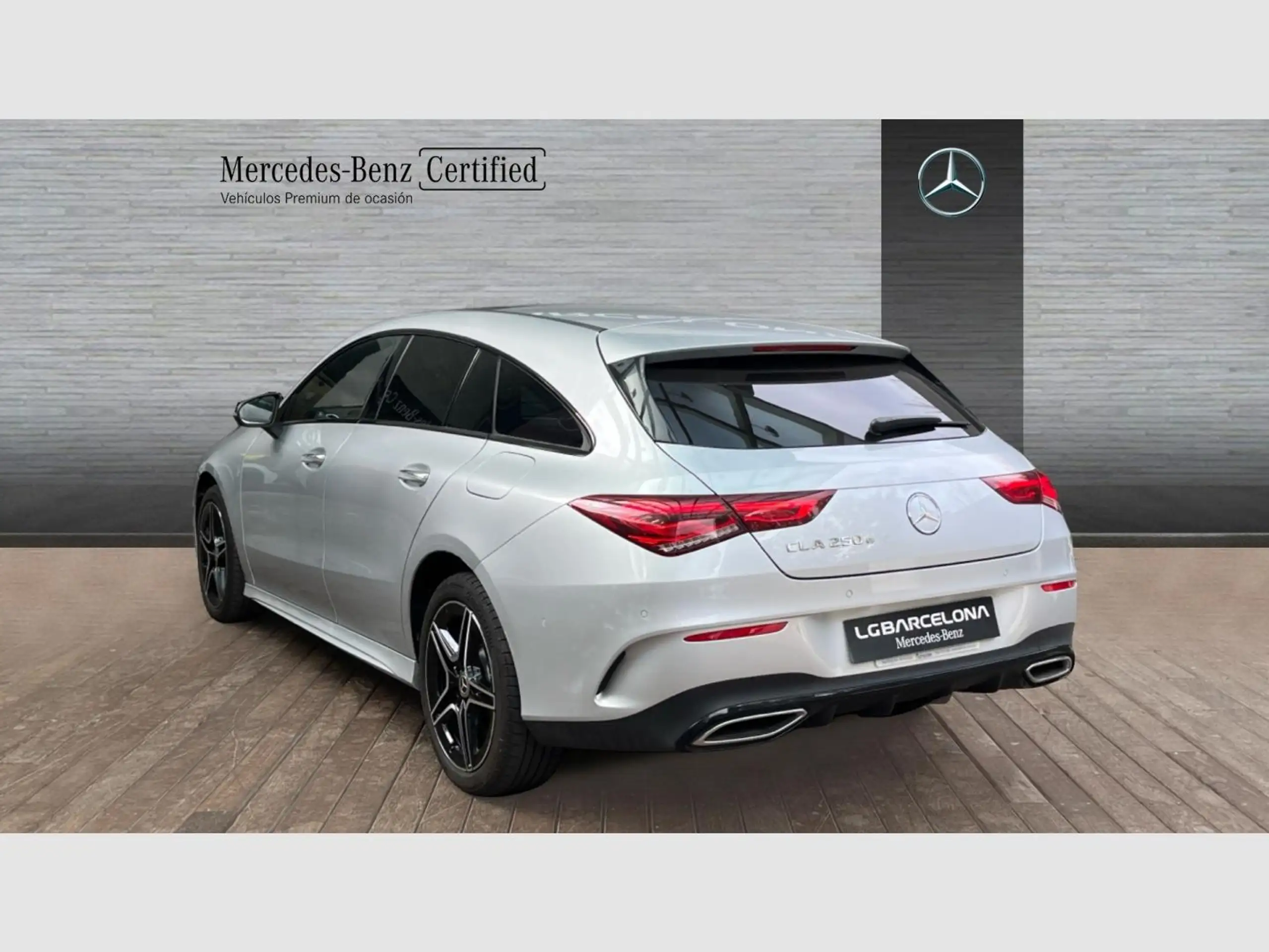 Mercedes-Benz - CLA 250