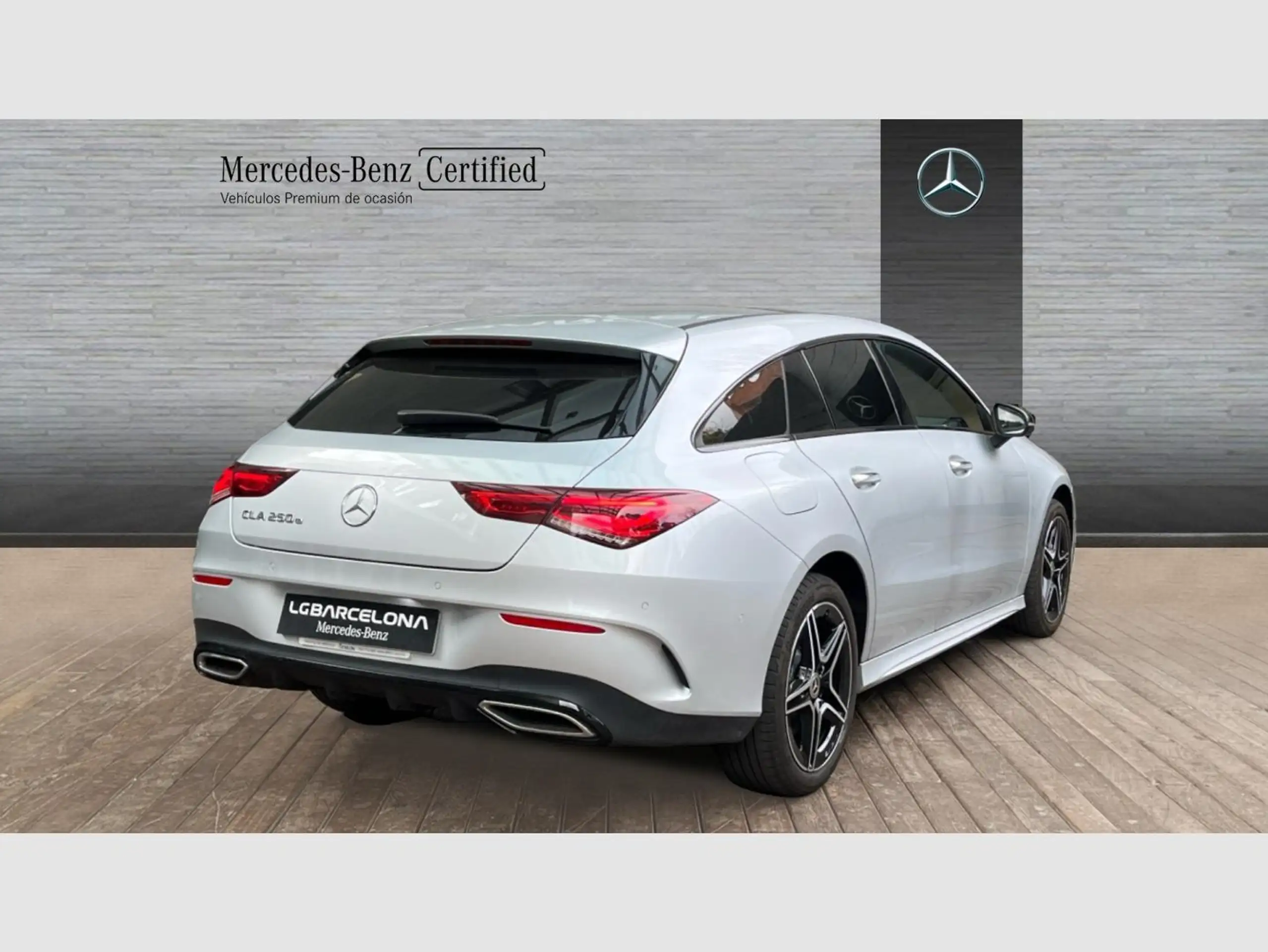 Mercedes-Benz - CLA 250