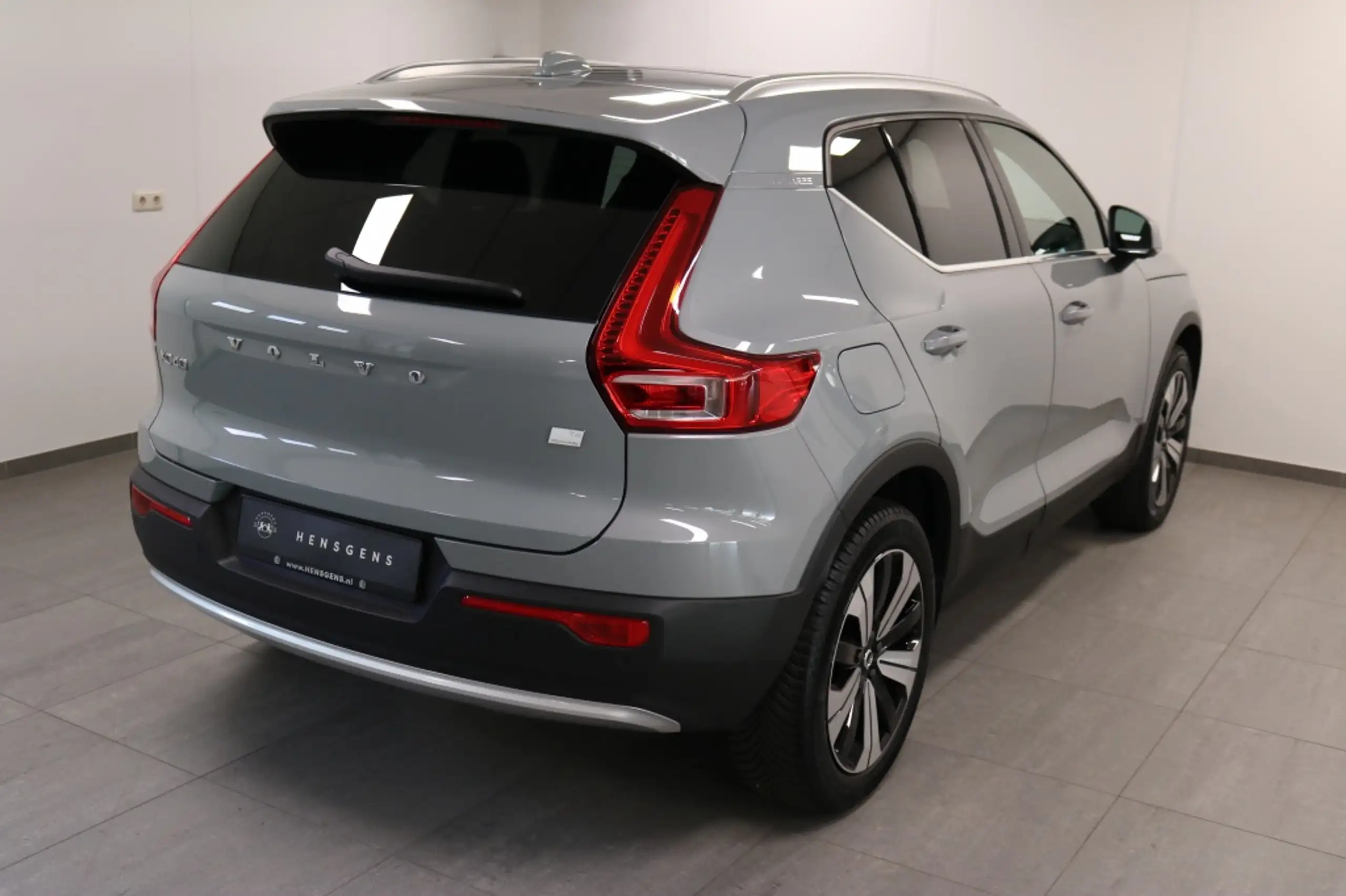 Volvo - XC40