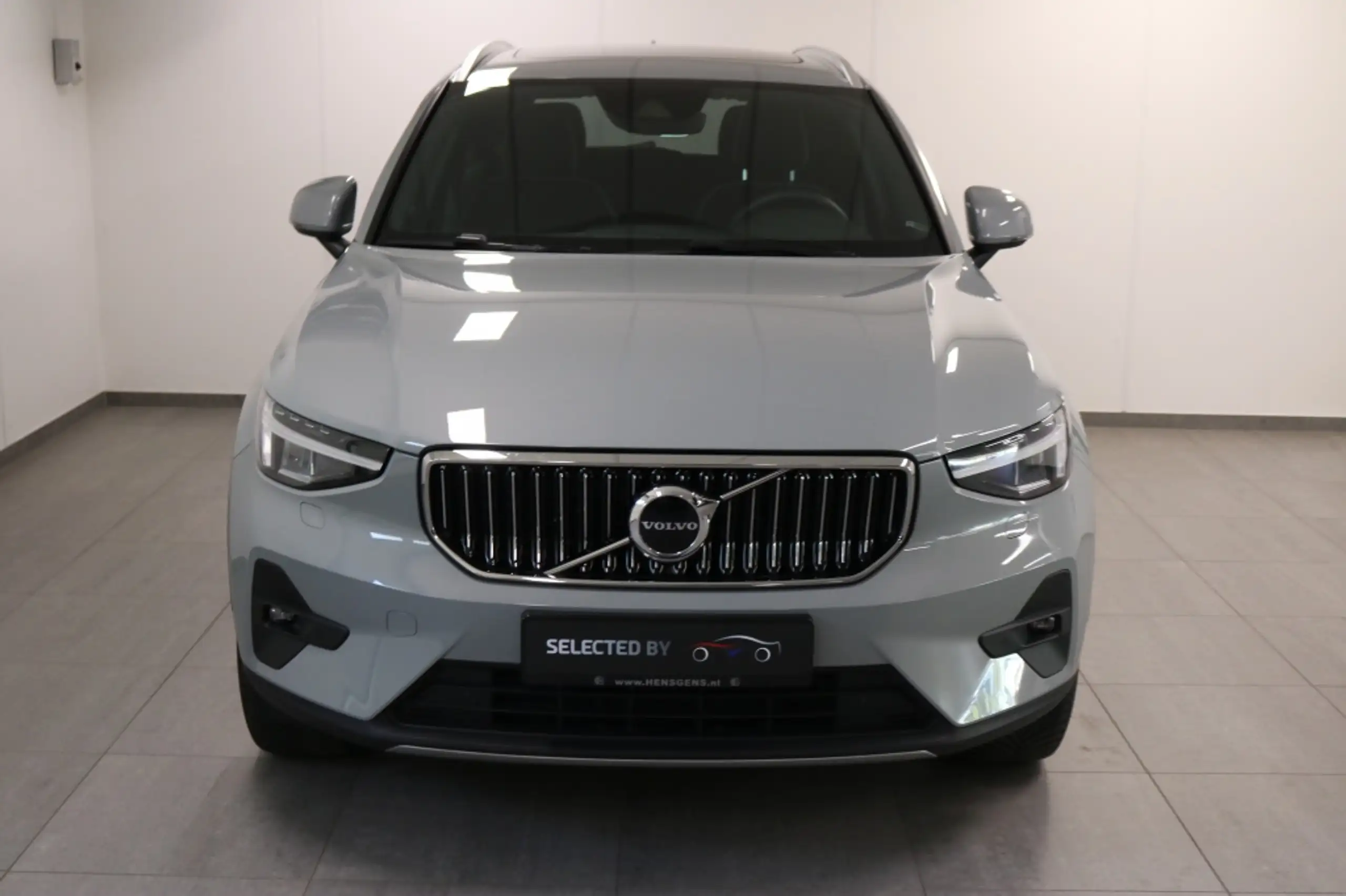 Volvo - XC40