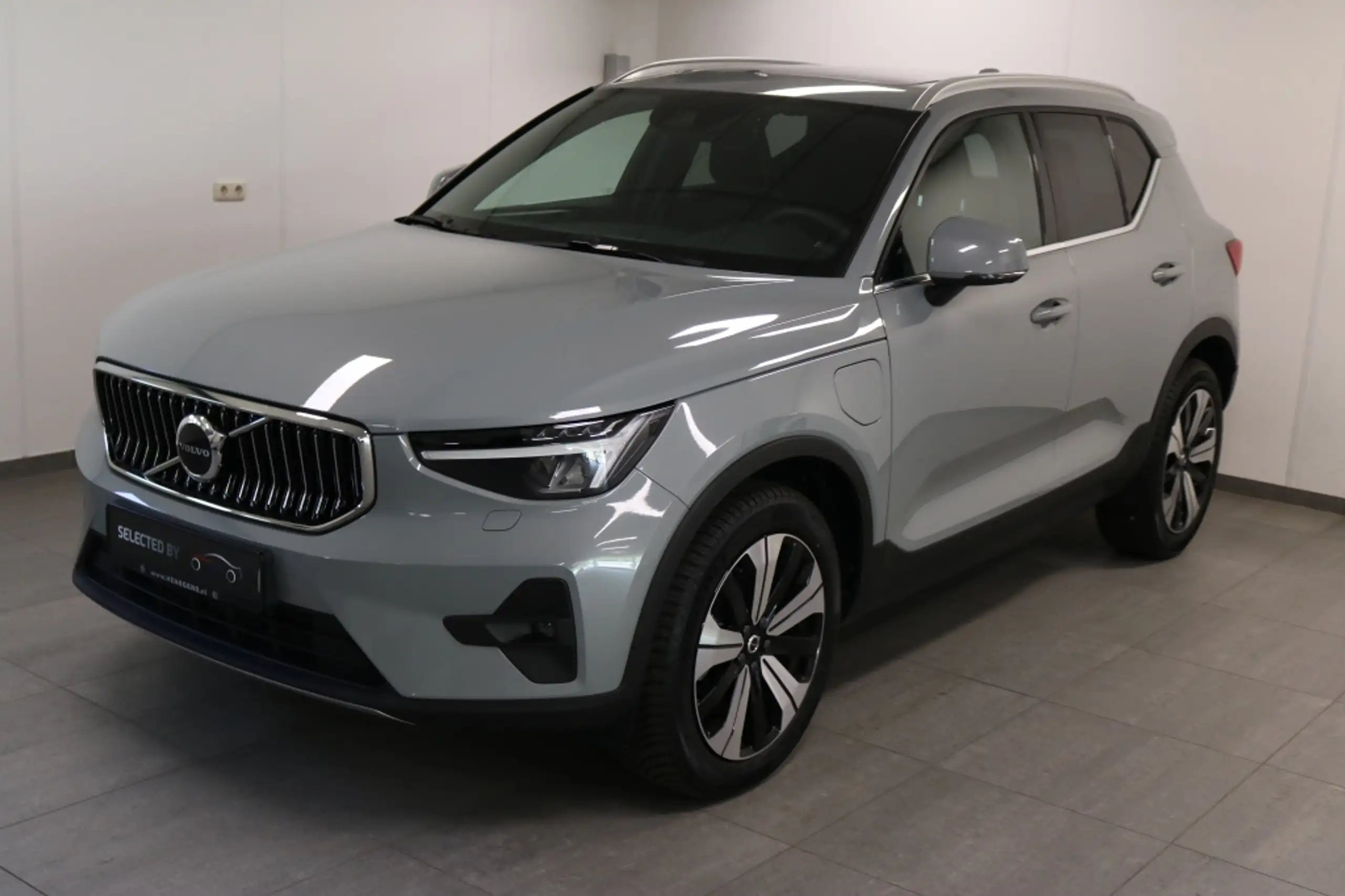 Volvo - XC40