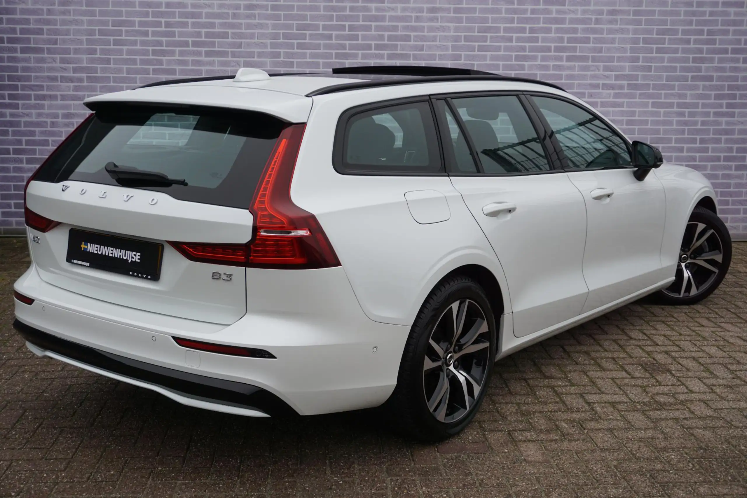 Volvo - V60