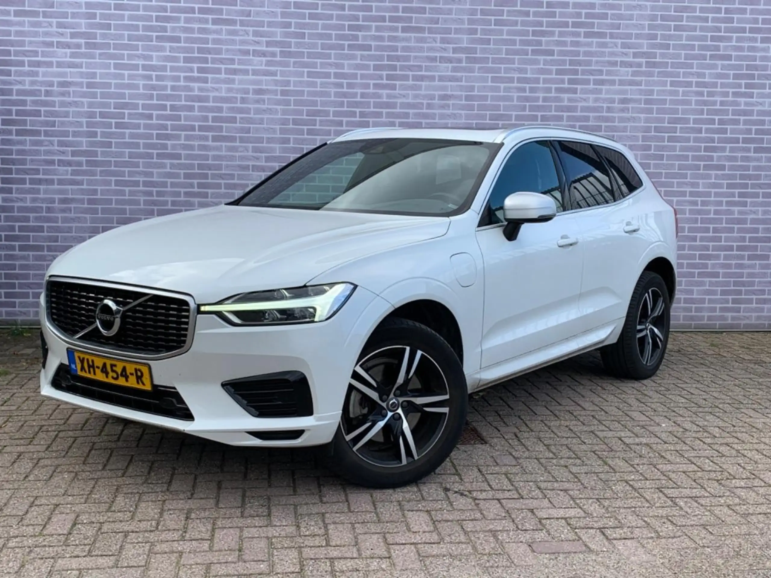 Volvo - XC60