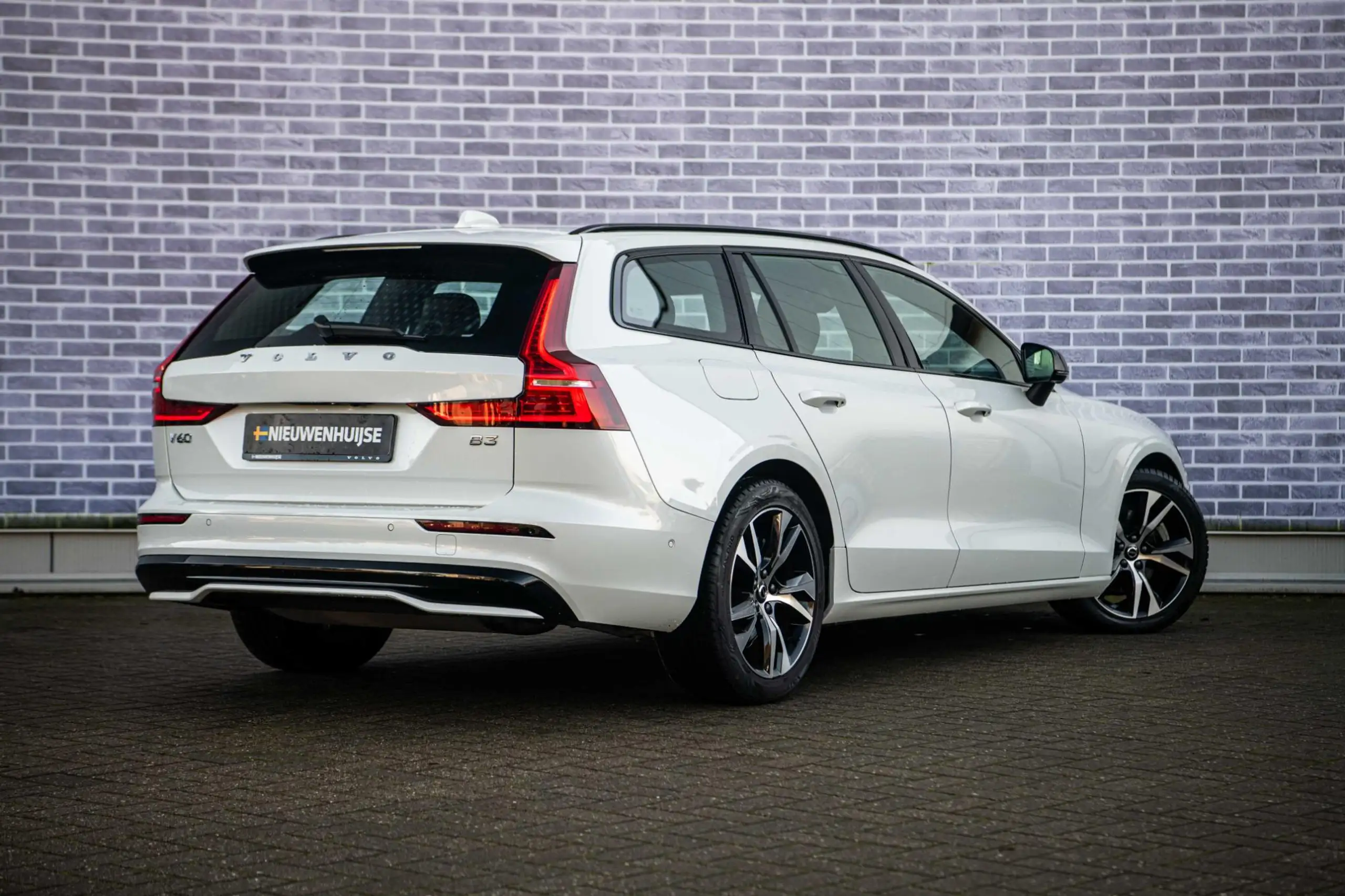 Volvo - V60