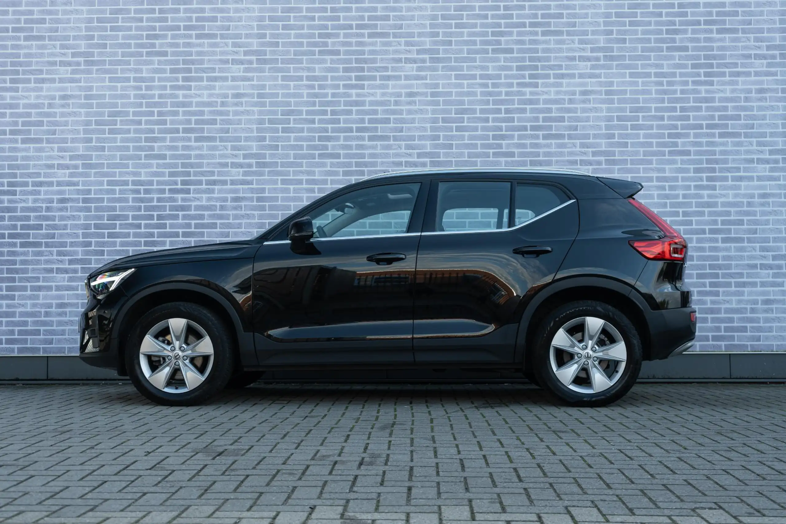 Volvo - XC40