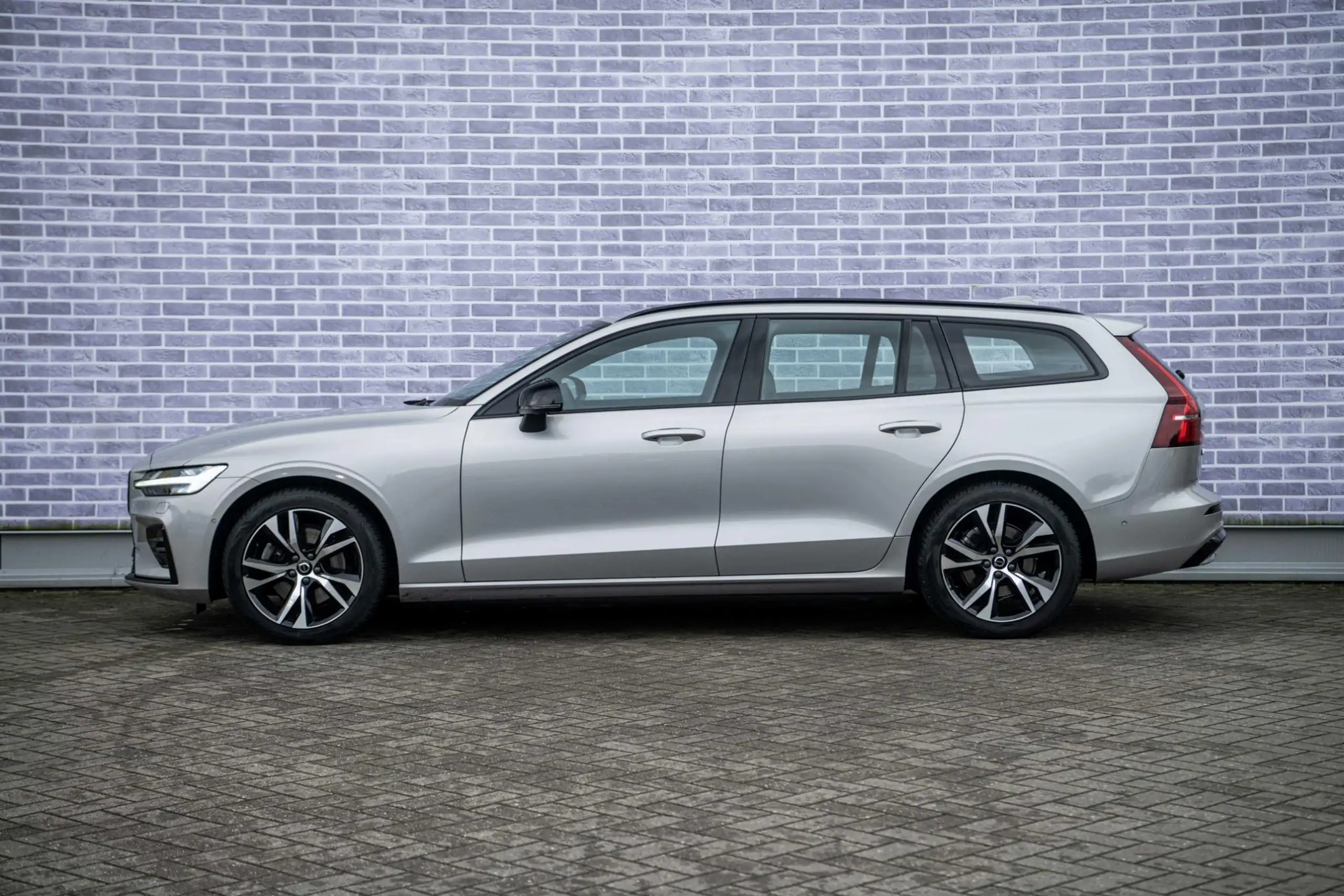 Volvo - V60