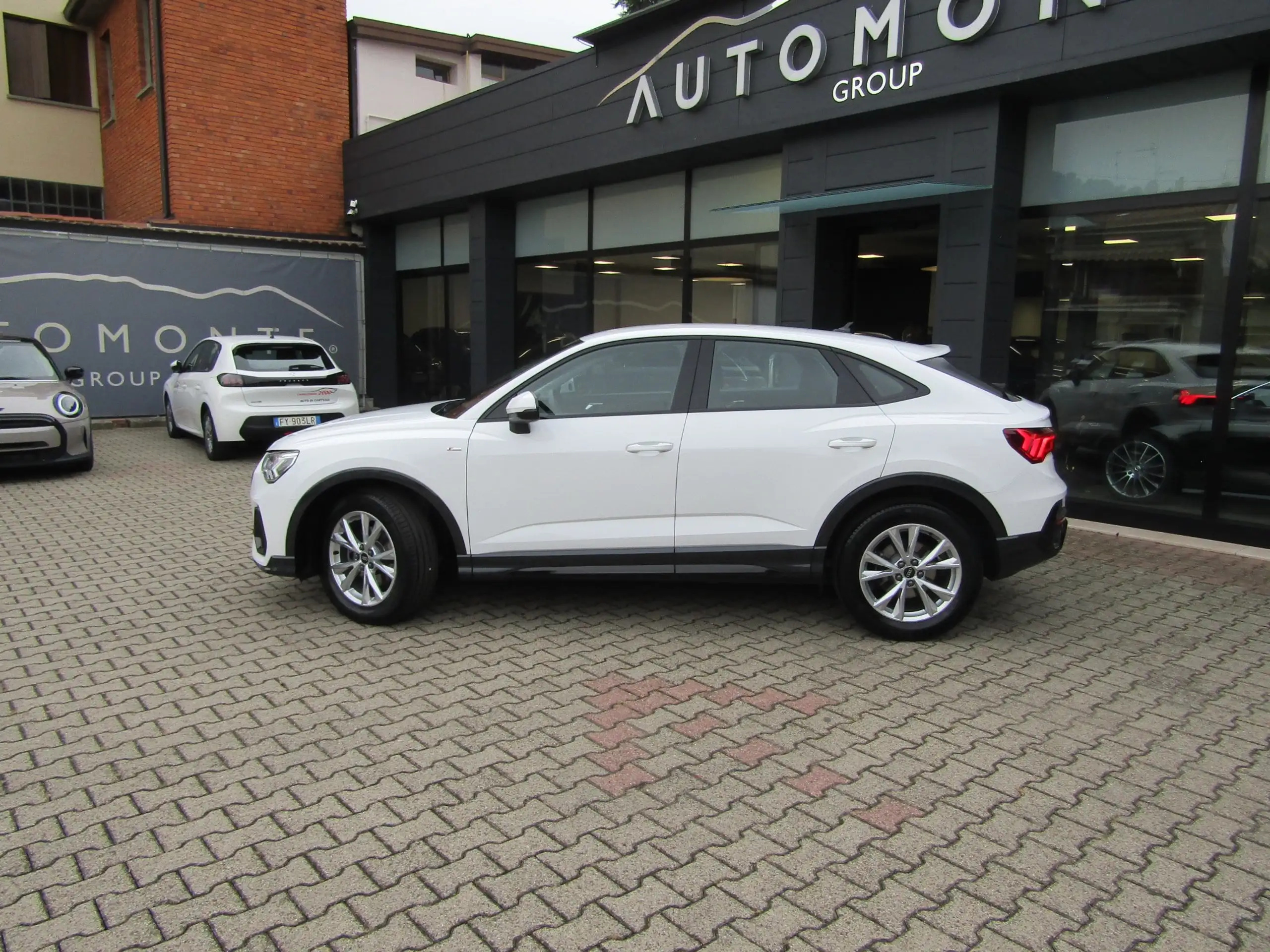 Audi - Q3