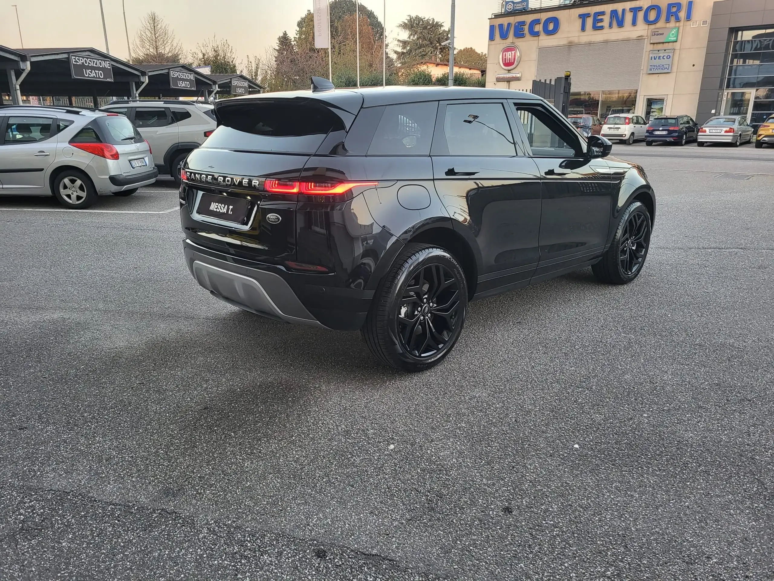 Land Rover - Range Rover Evoque