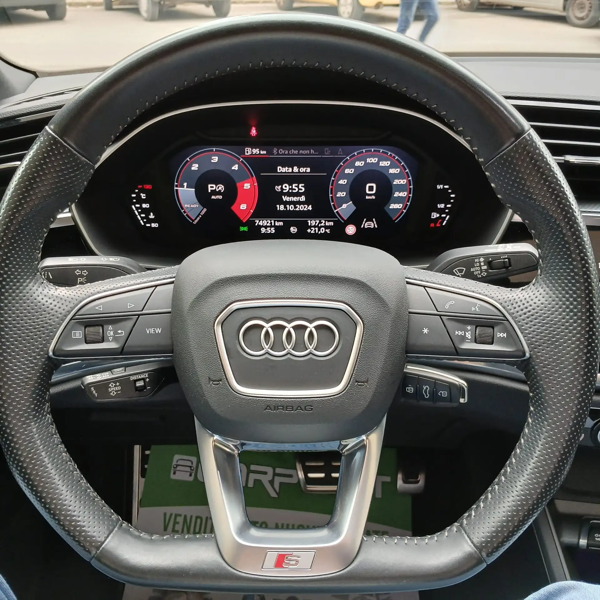 Audi - Q3