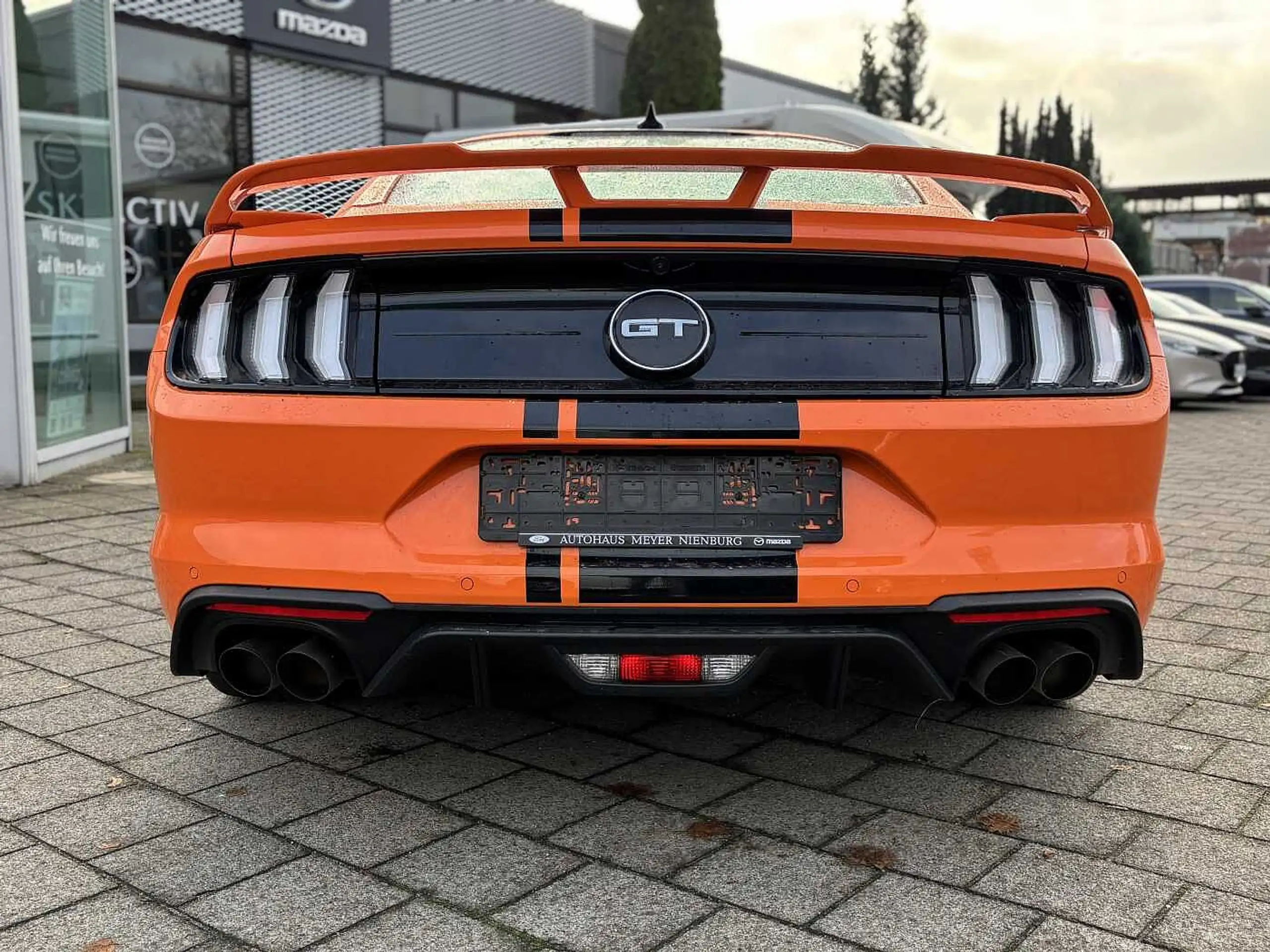 Ford - Mustang