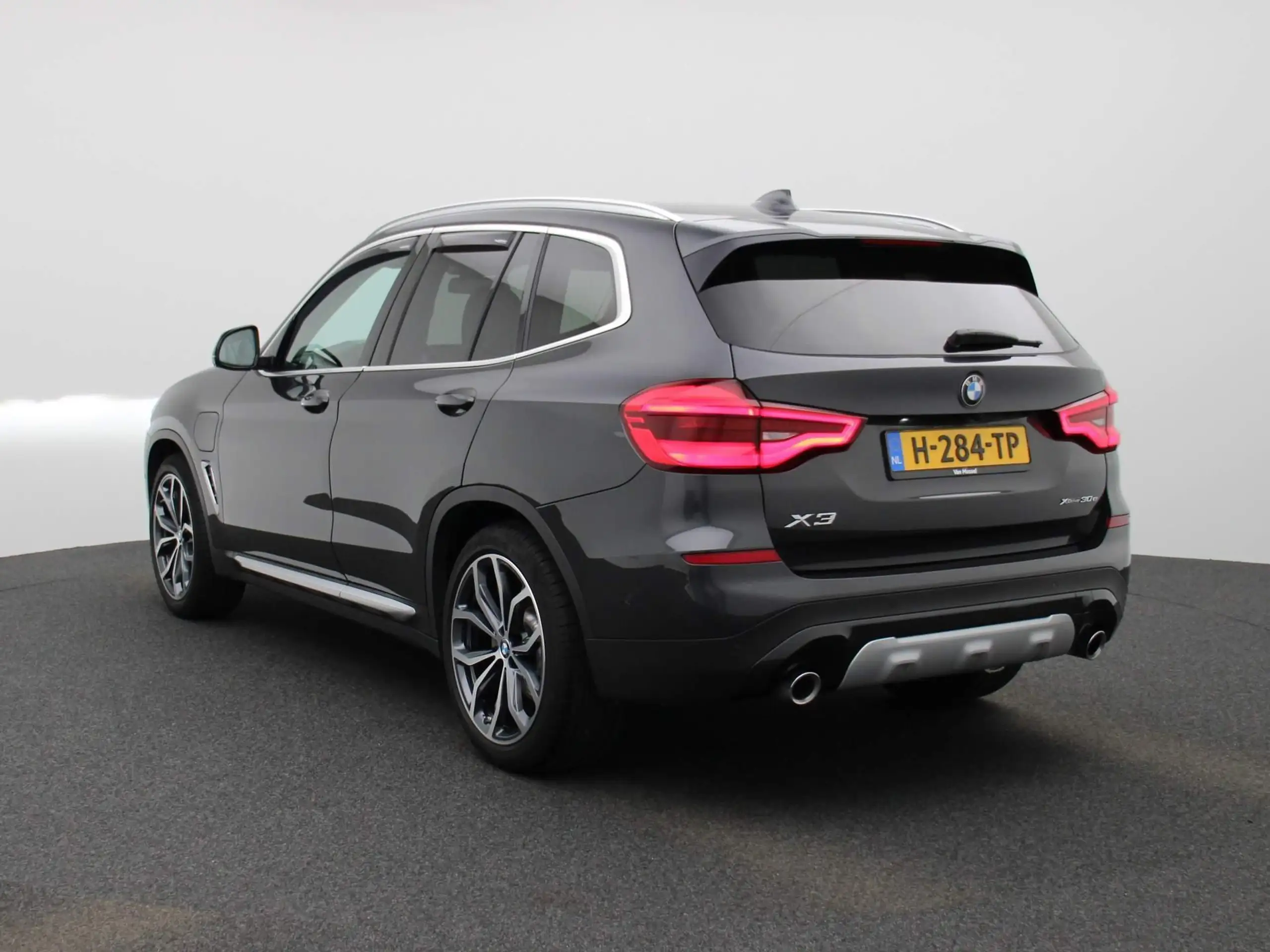 BMW - X3