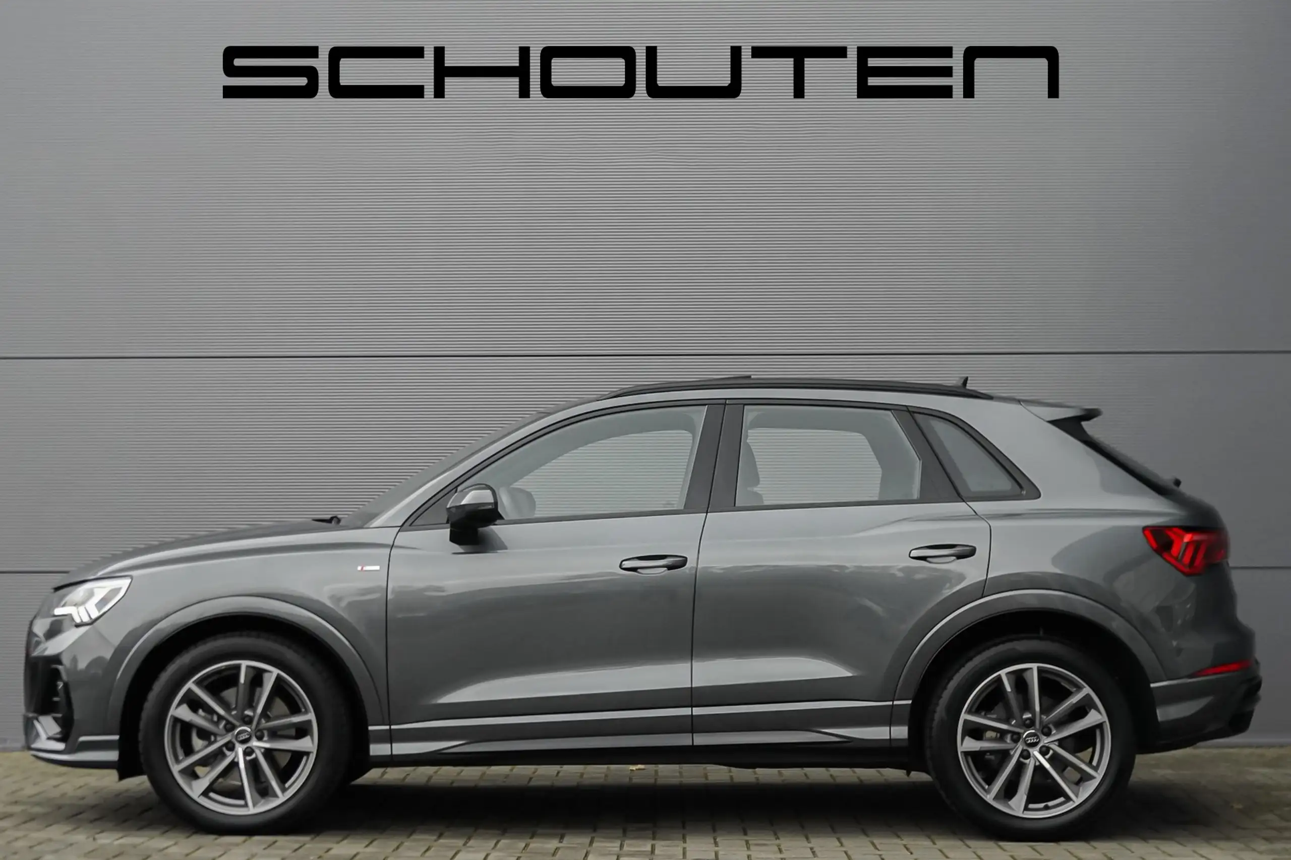 Audi - Q3