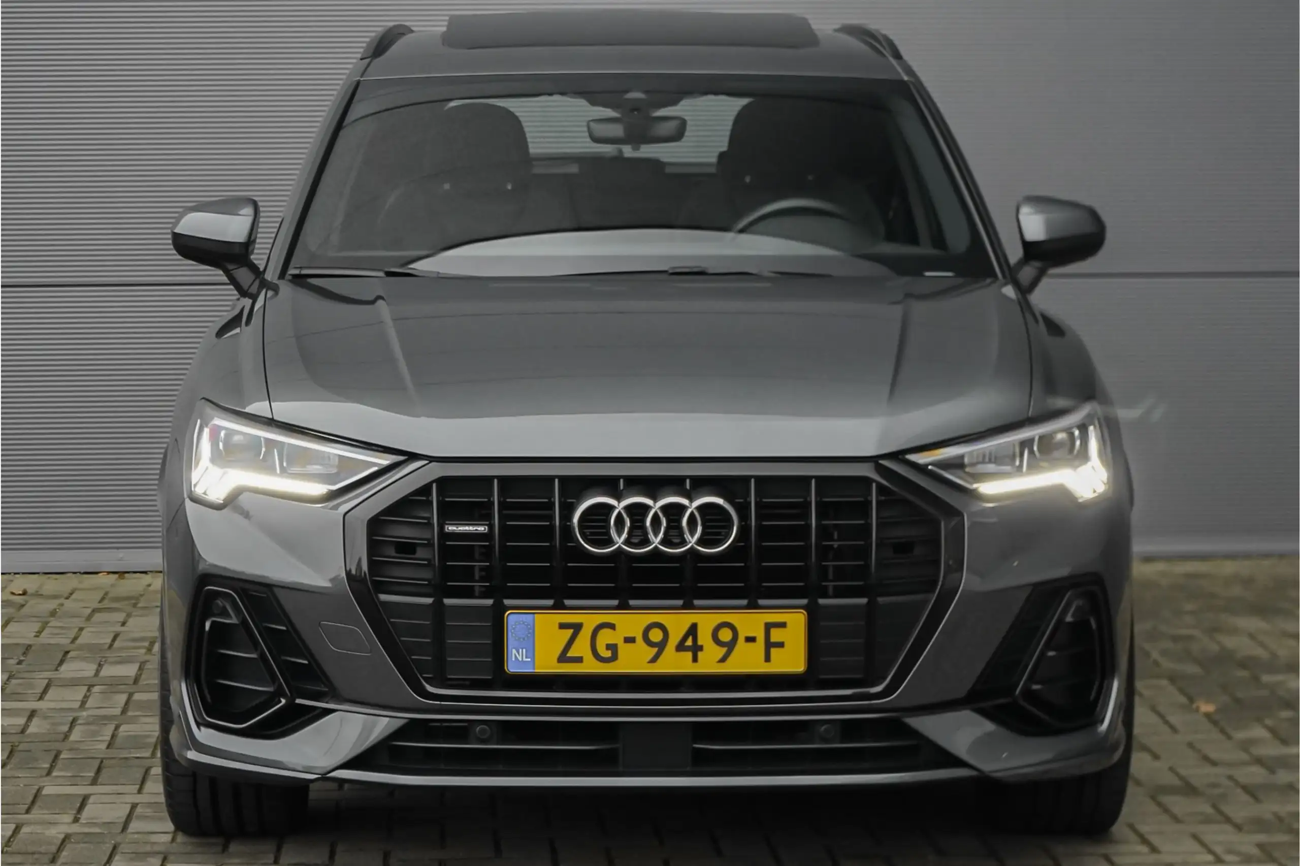 Audi - Q3