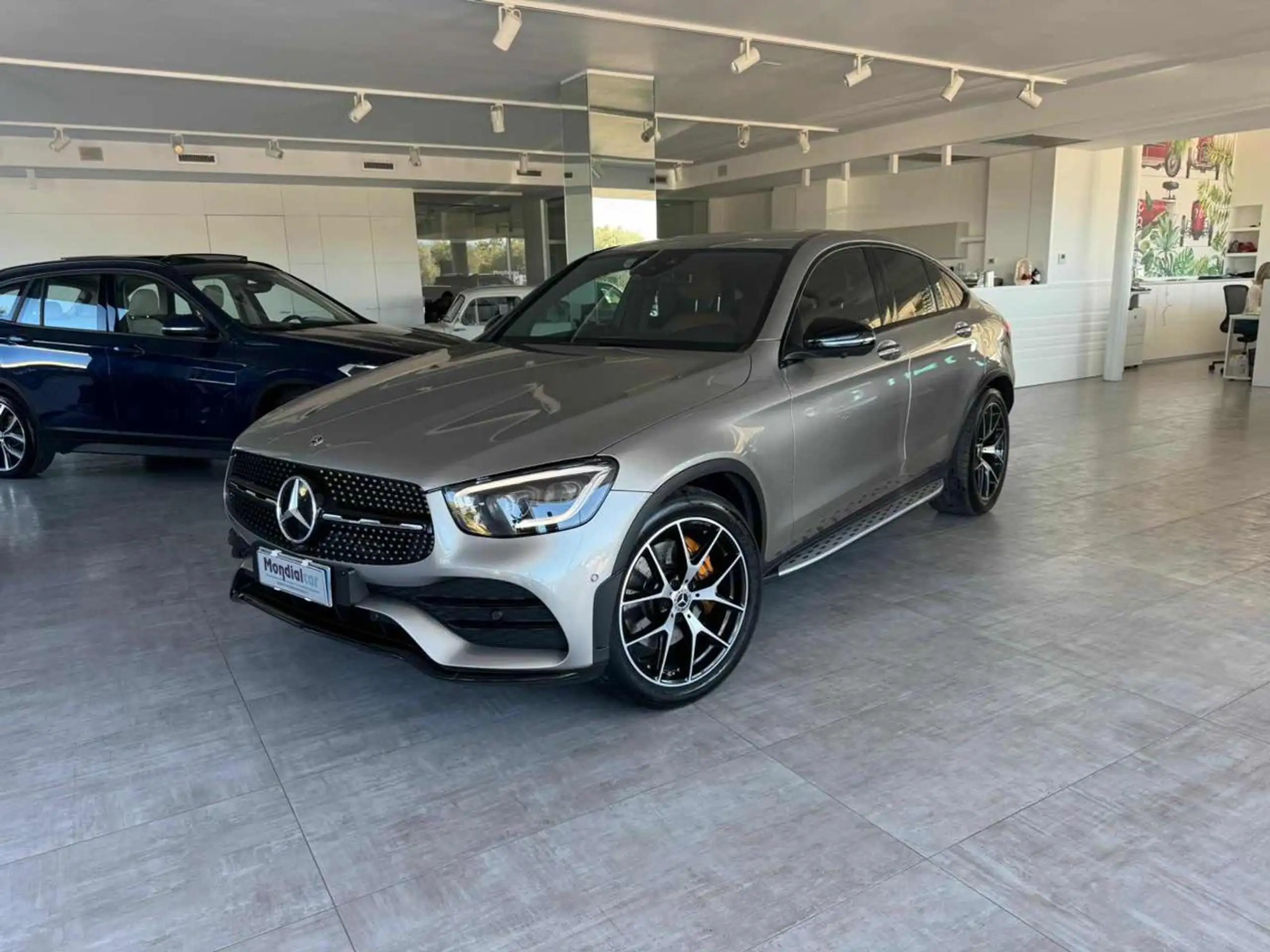 Mercedes-Benz - GLC 300