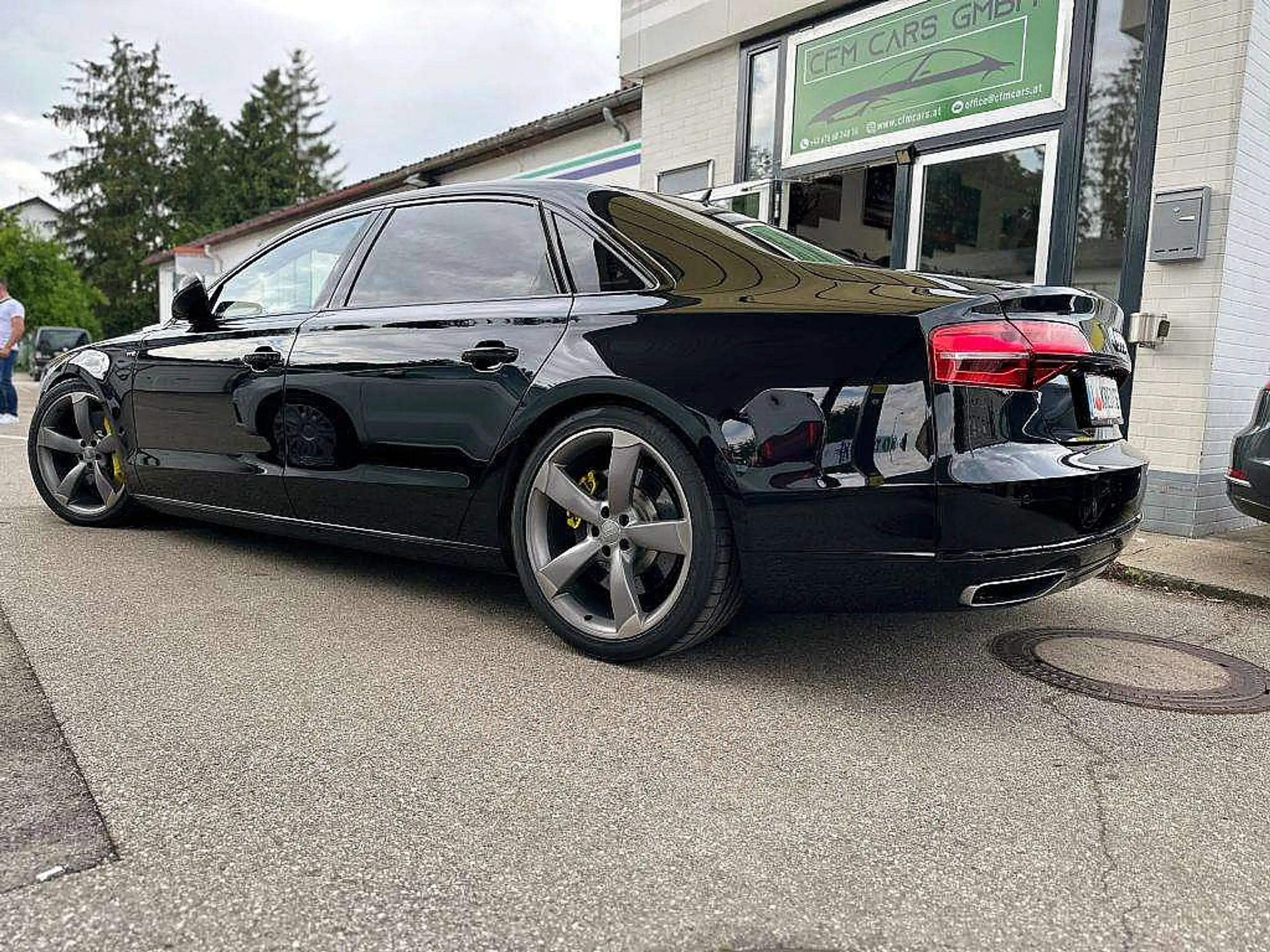 Audi - A8