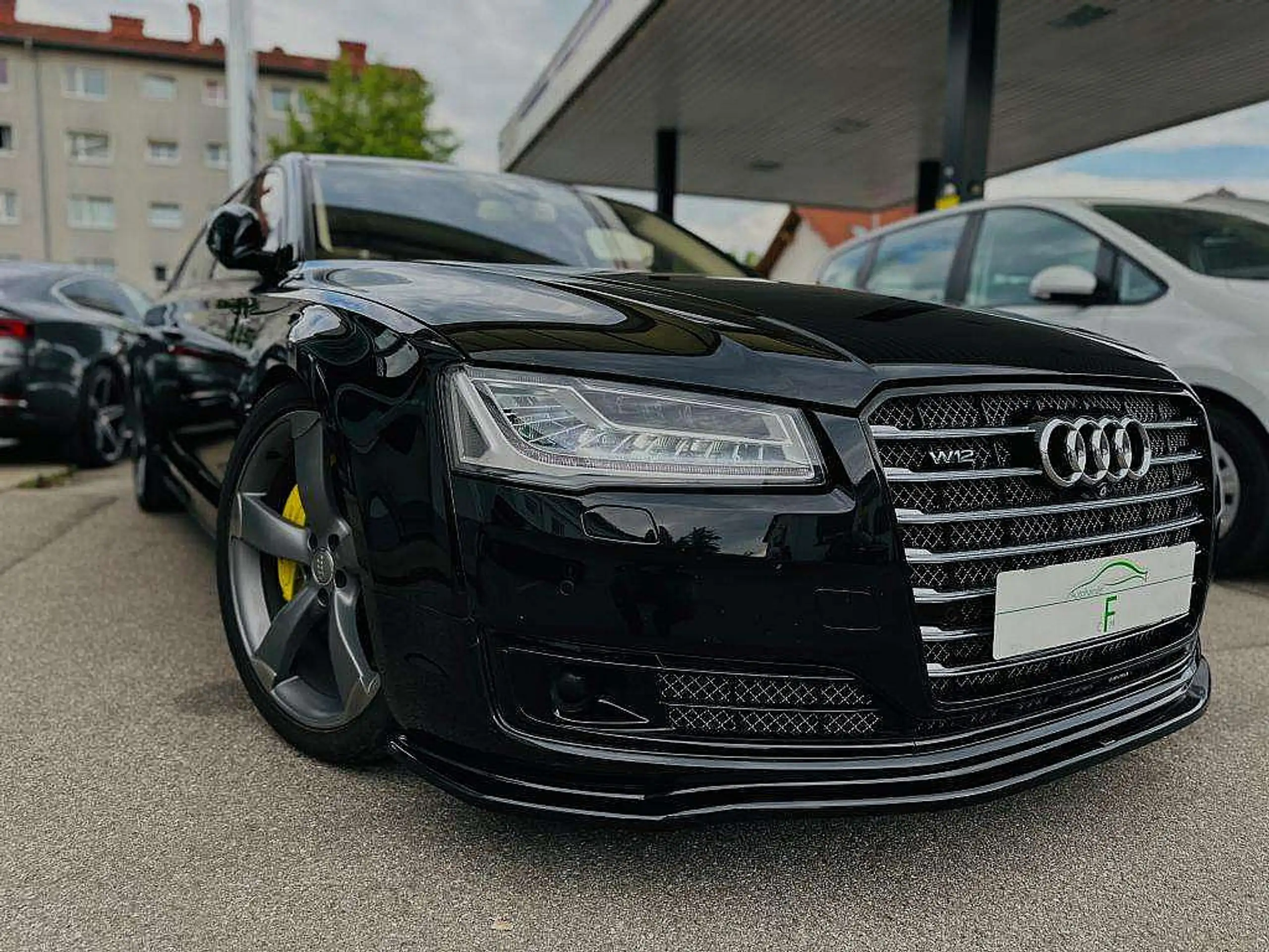 Audi - A8