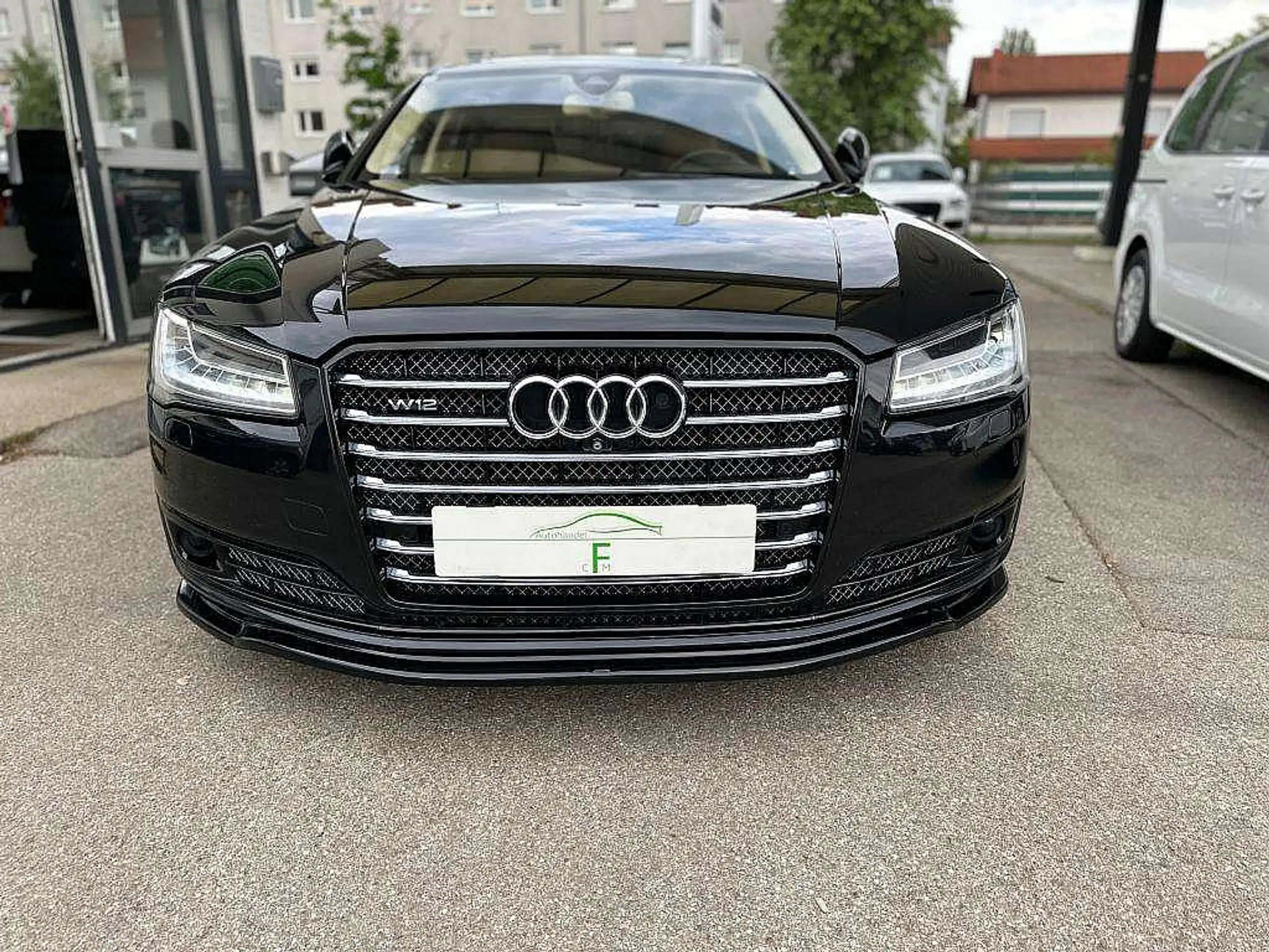 Audi - A8