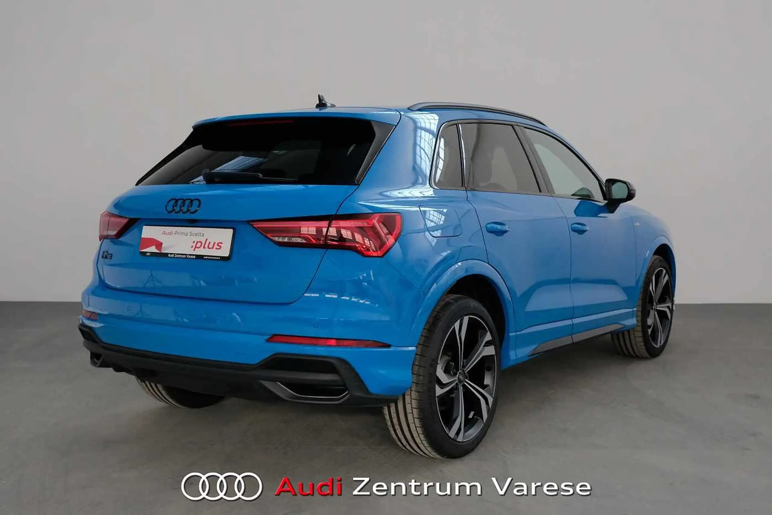 Audi - Q3